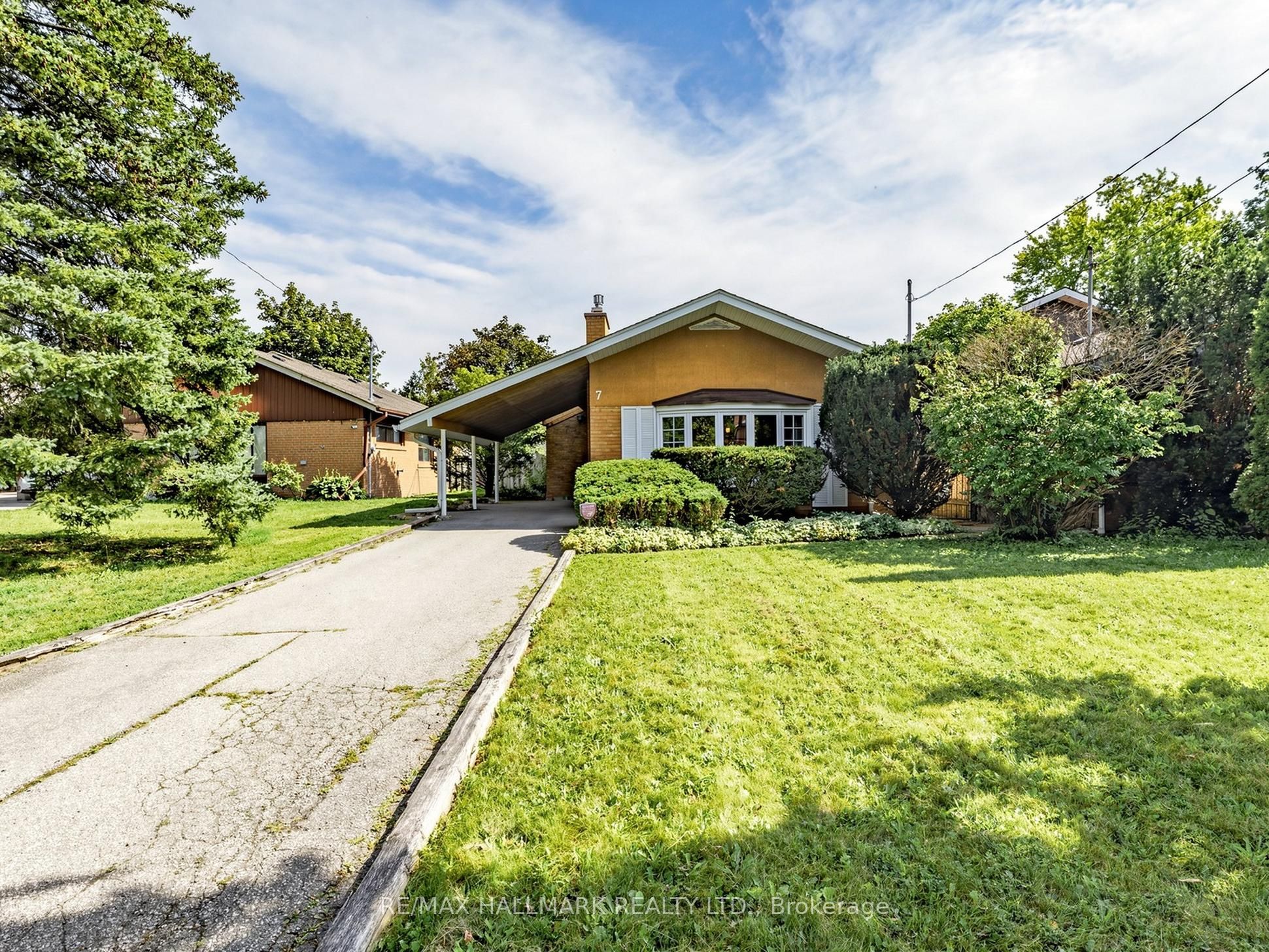 7 Panmure Crescent Property Photo 1
