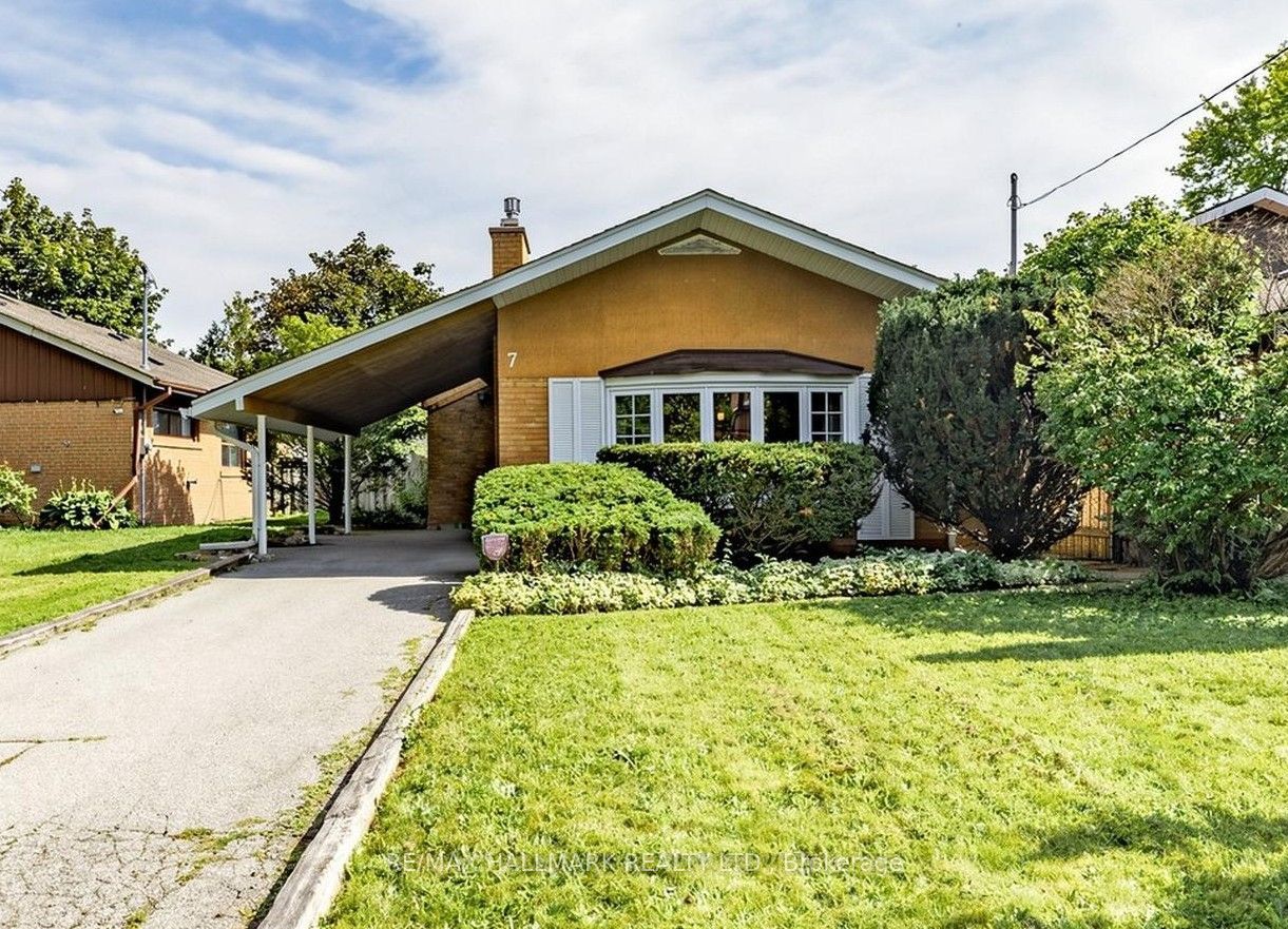 7 Panmure Crescent Property Photo 2
