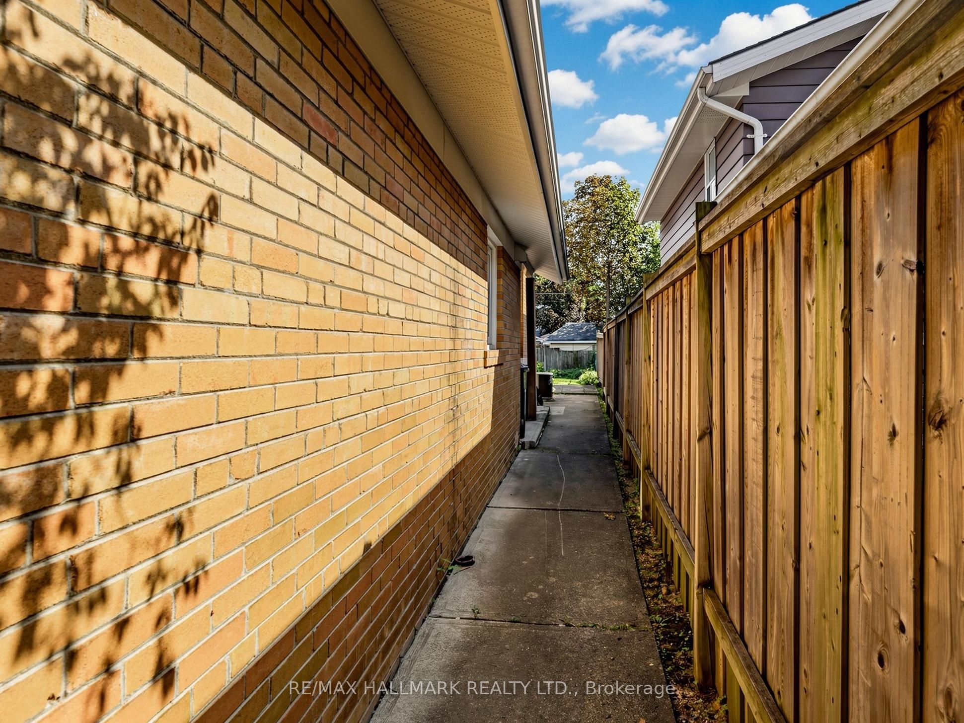 7 Panmure Crescent Property Photo 40