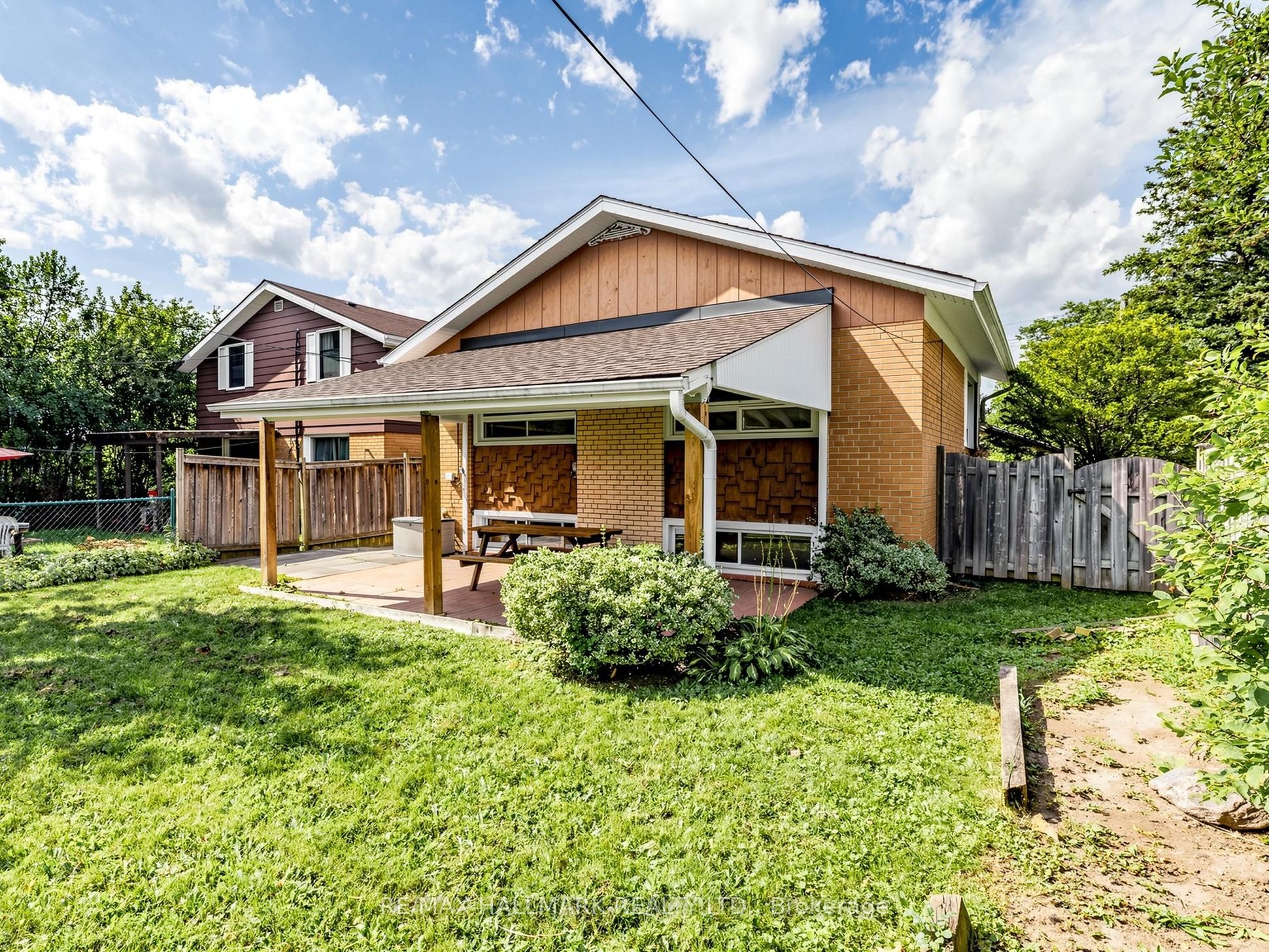 7 Panmure Crescent Property Photo 43