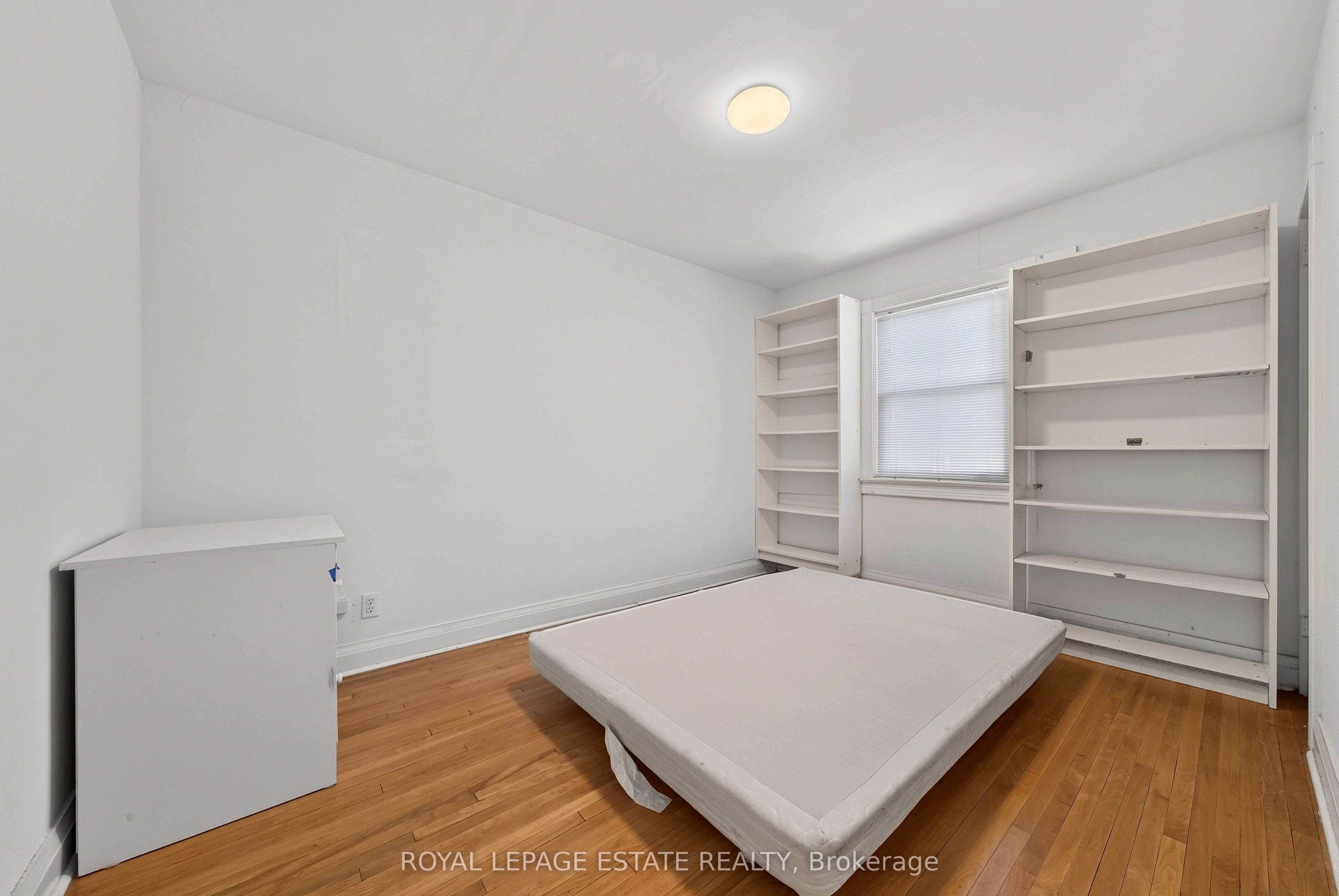 29 Red Deer Avenue Property Photo 19