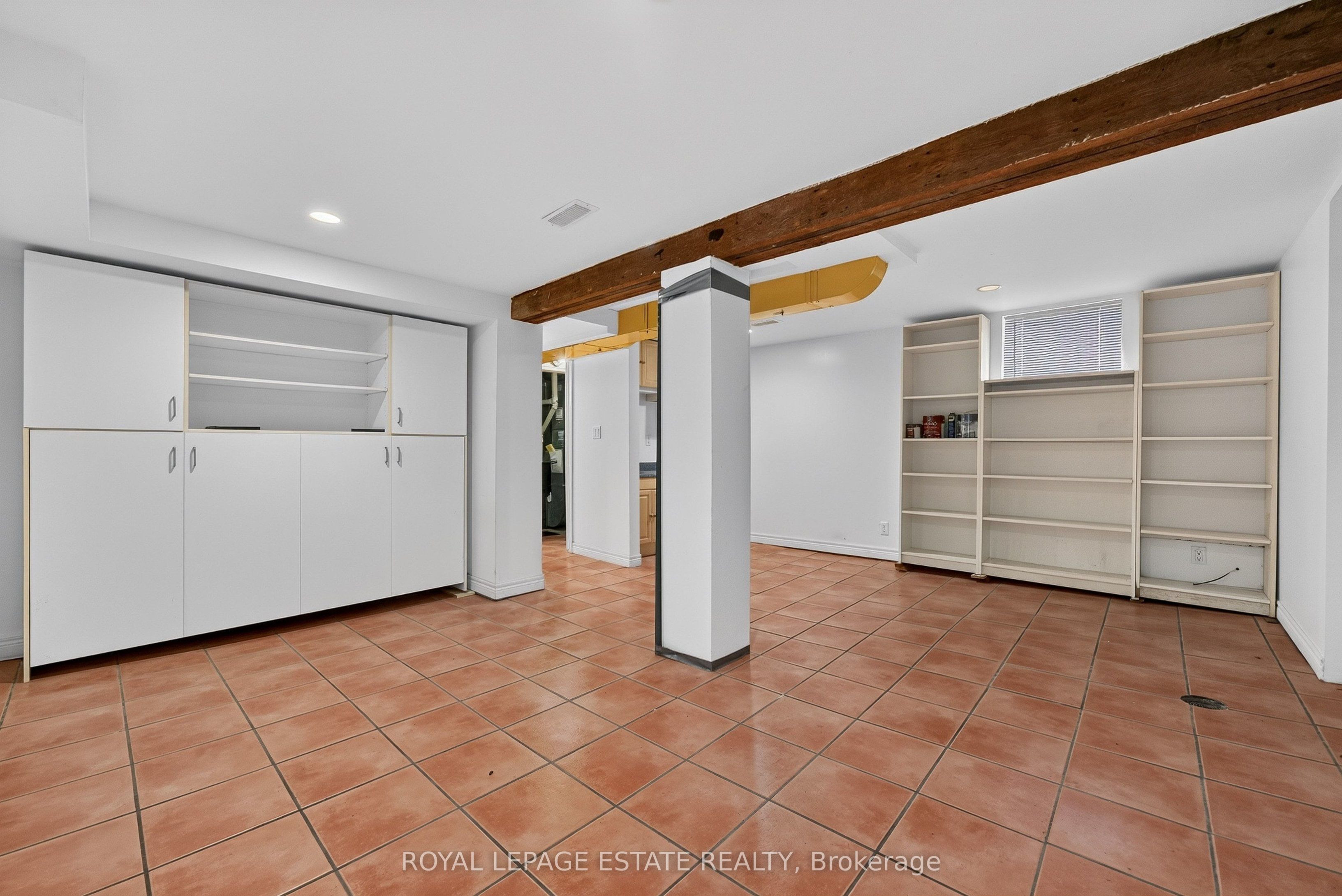 29 Red Deer Avenue Property Photo 28