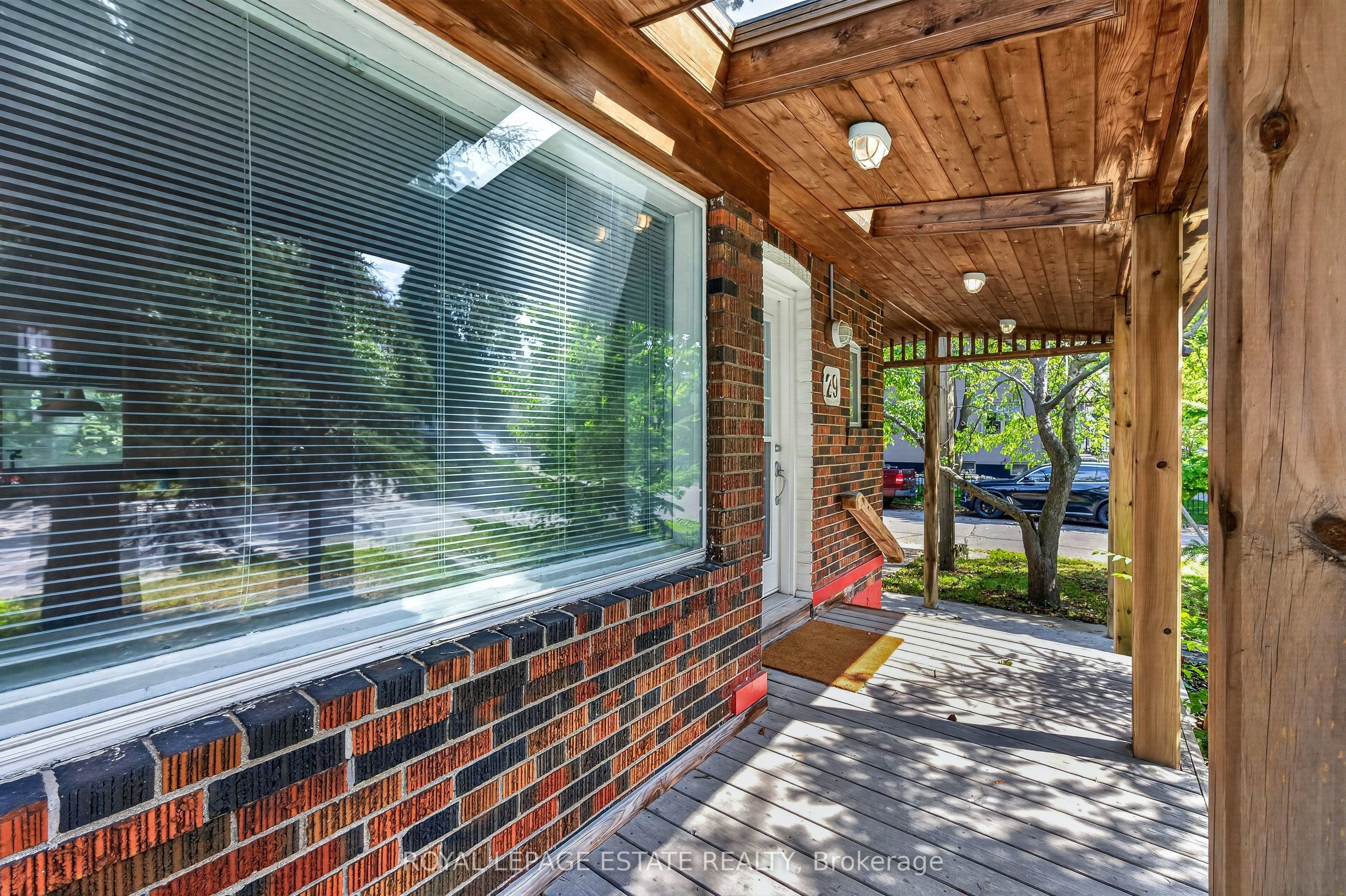 29 Red Deer Avenue Property Photo 32