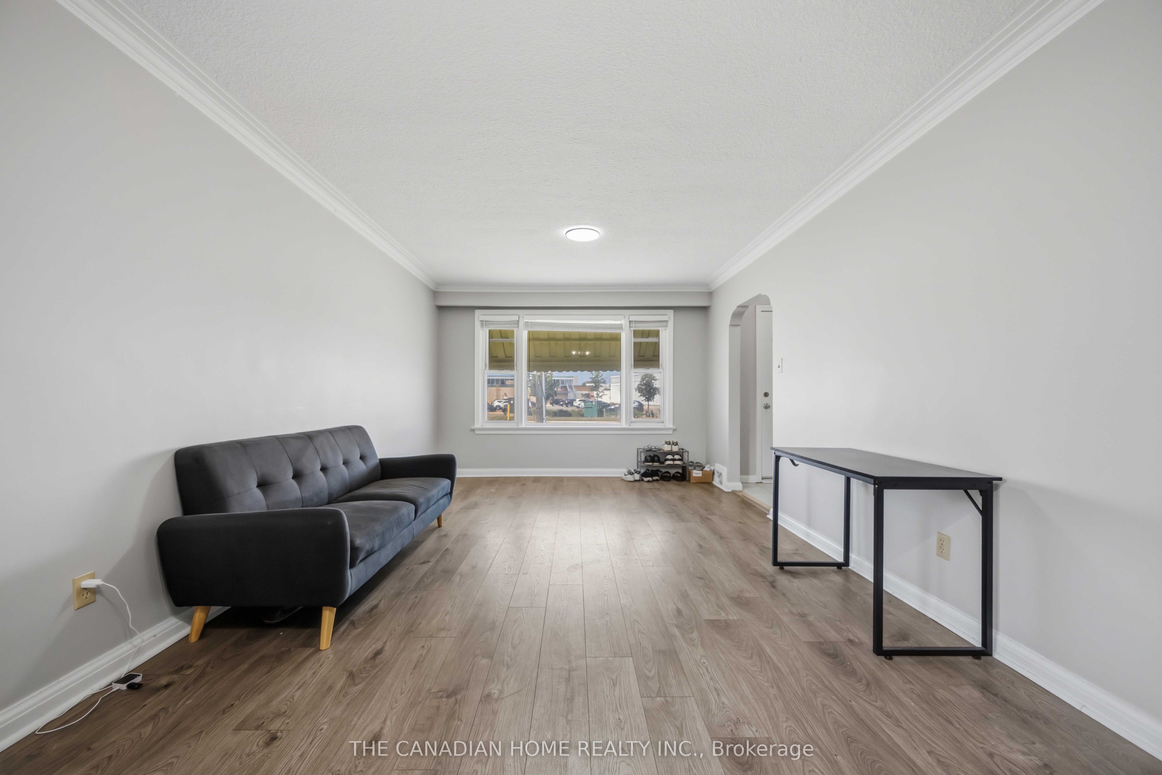 1373 Pharmacy Avenue Property Photo 7
