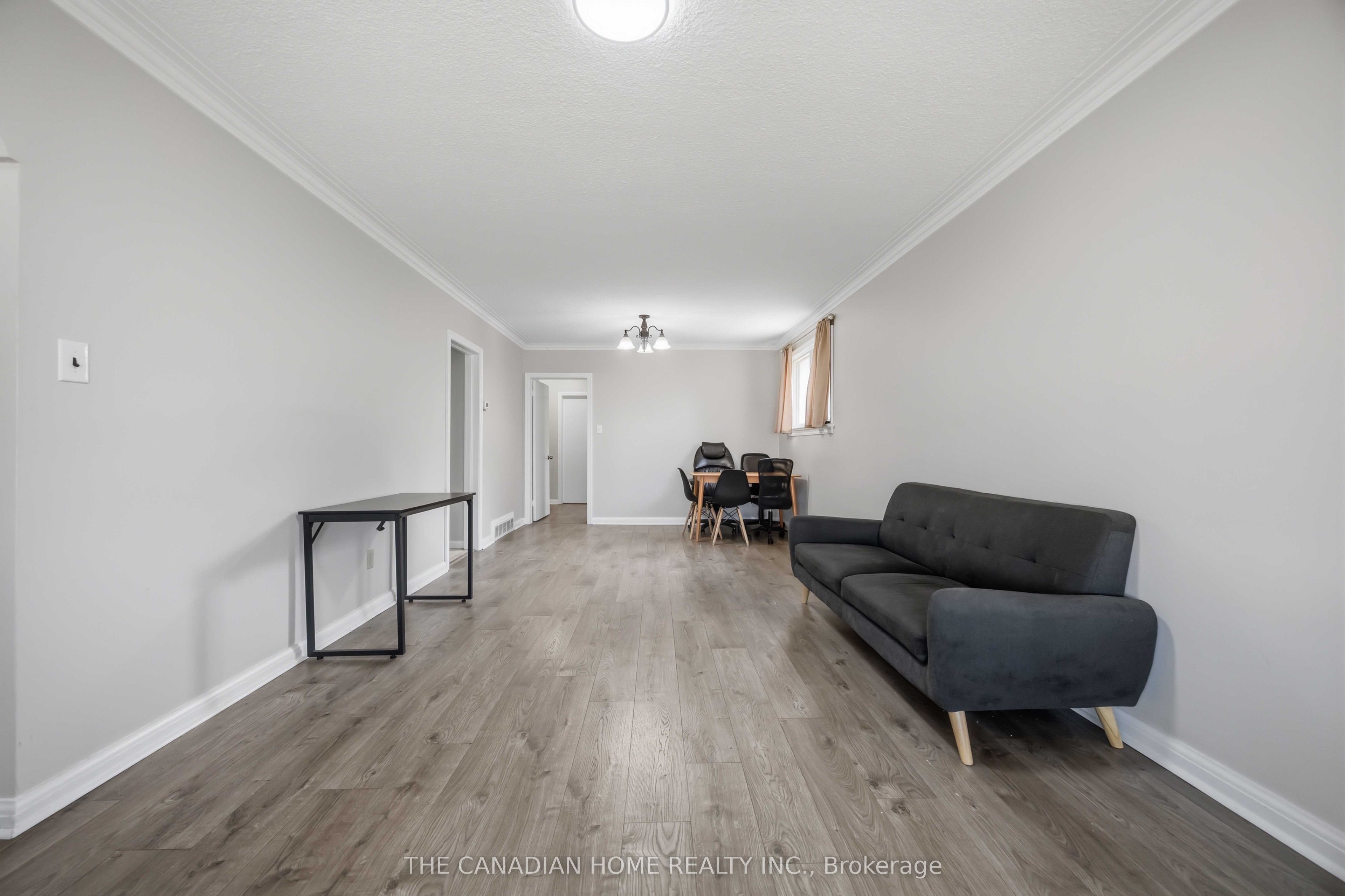 1373 Pharmacy Avenue Property Photo 10