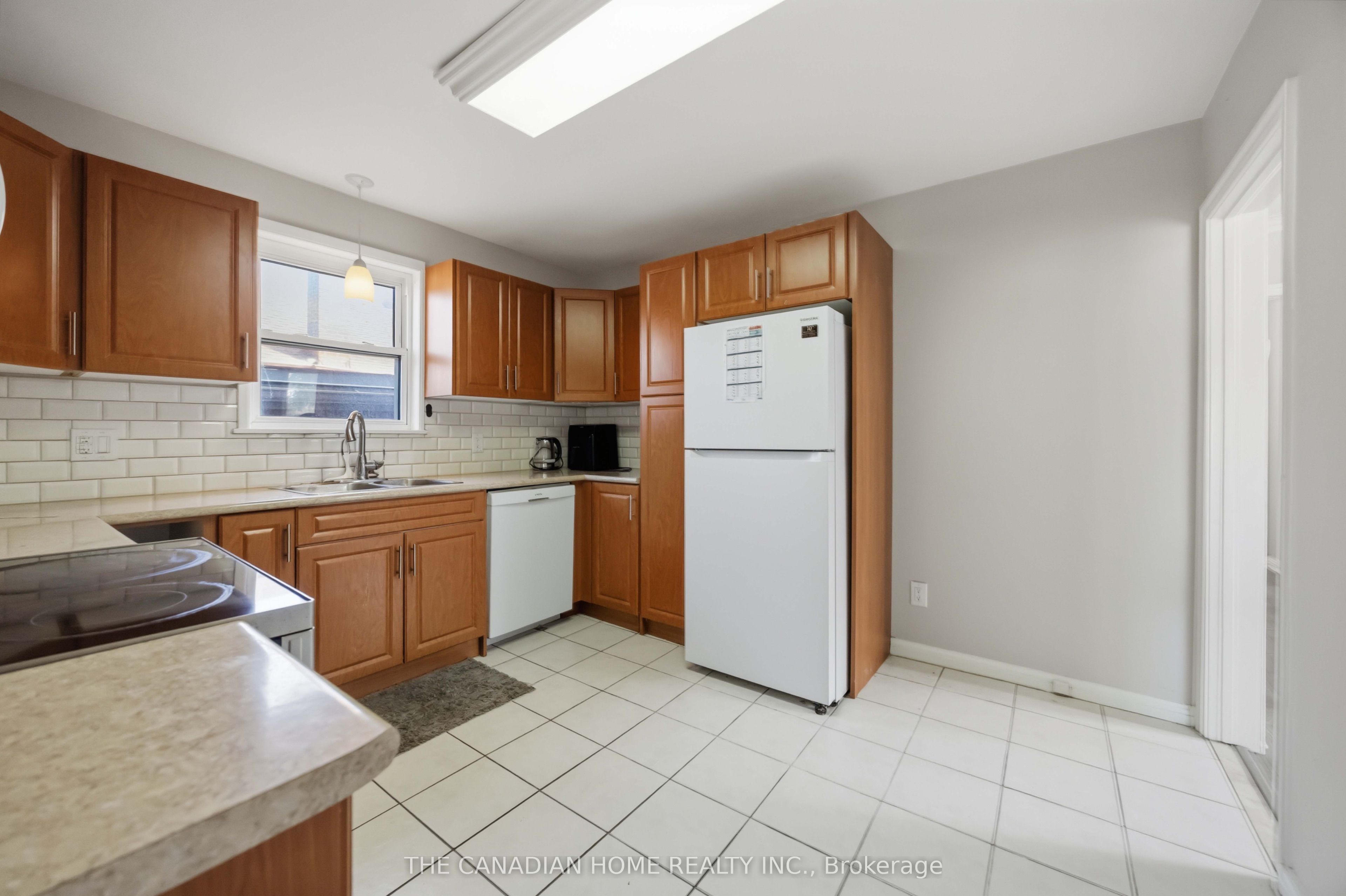 1373 Pharmacy Avenue Property Photo 13