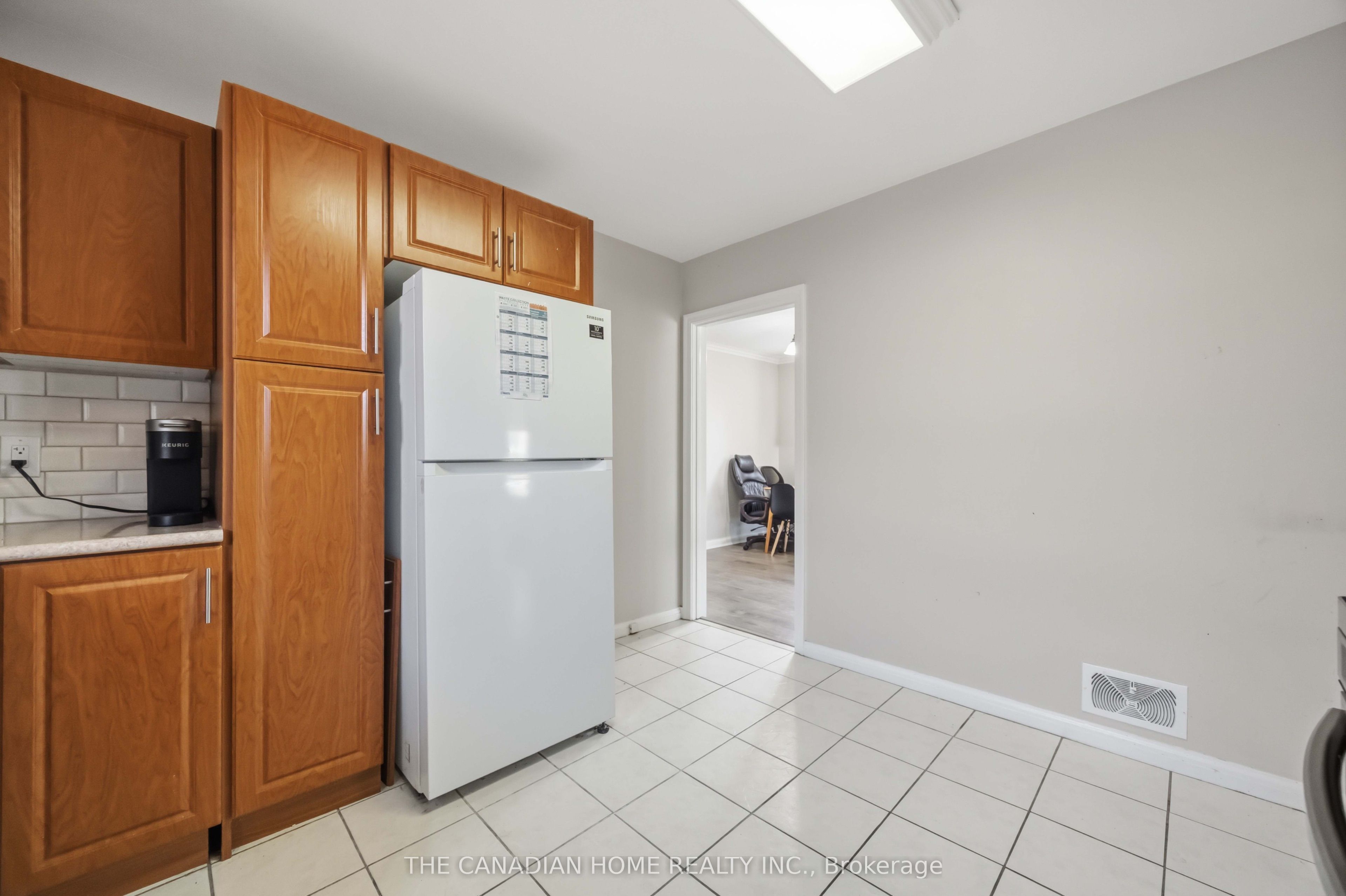1373 Pharmacy Avenue Property Photo 17