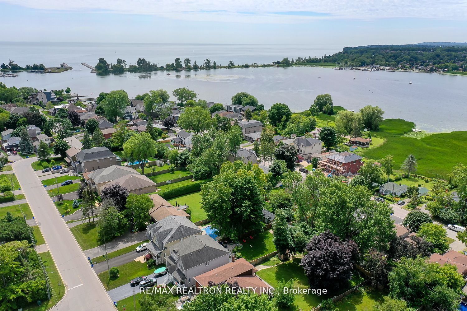 809 Fairview Avenue Property Photo 3