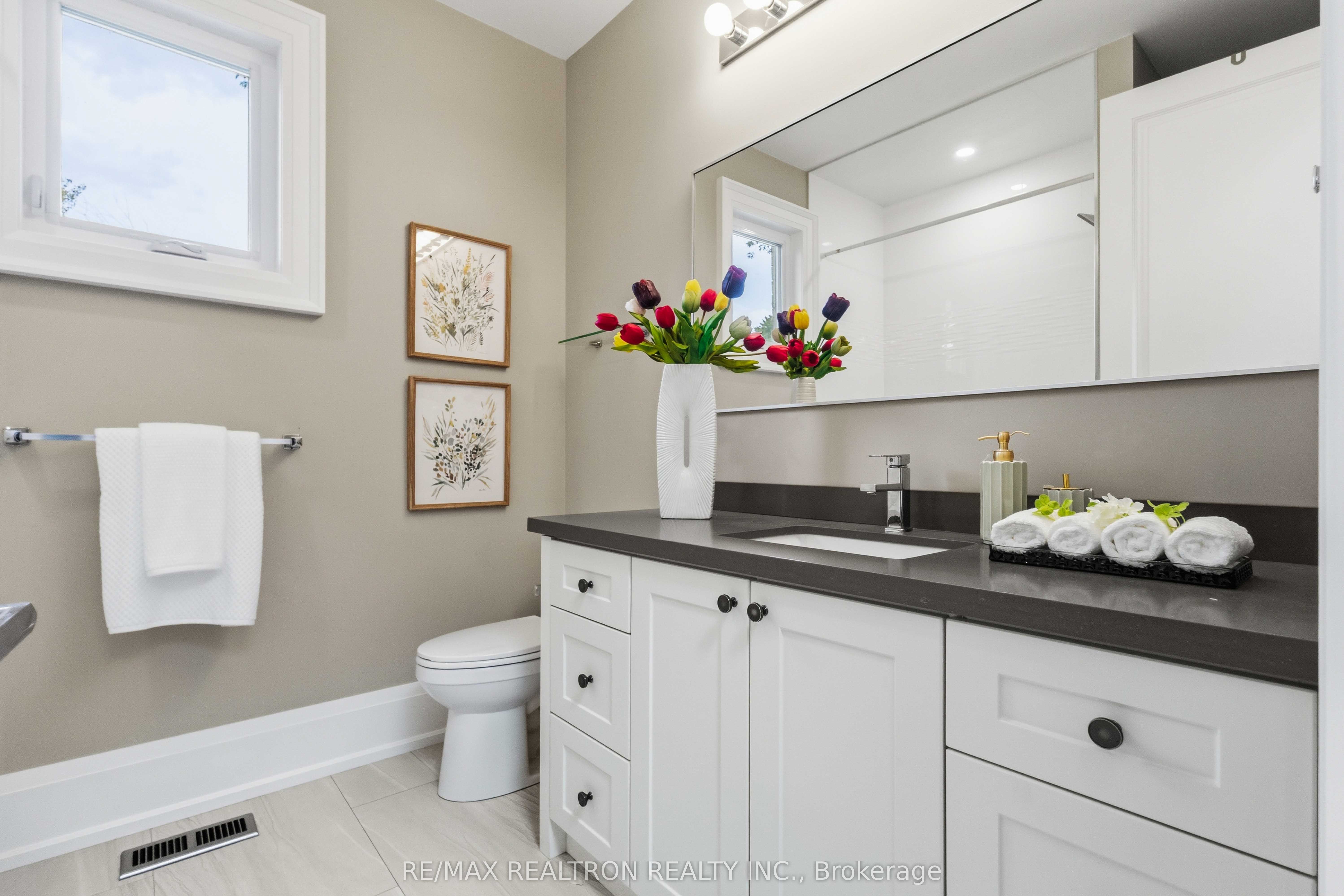 809 Fairview Avenue Property Photo 34