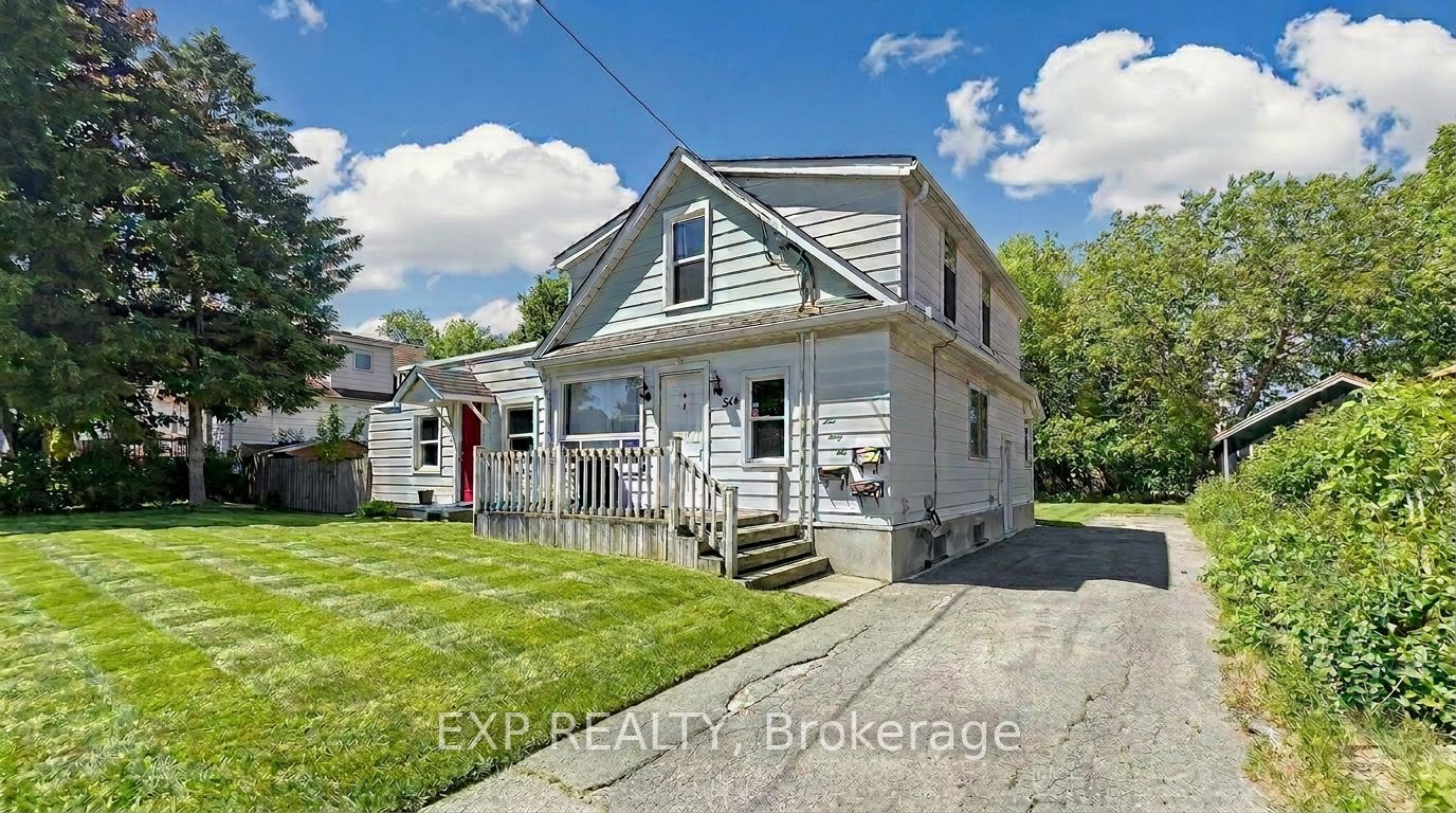 546 Park Road S Property Photo 3