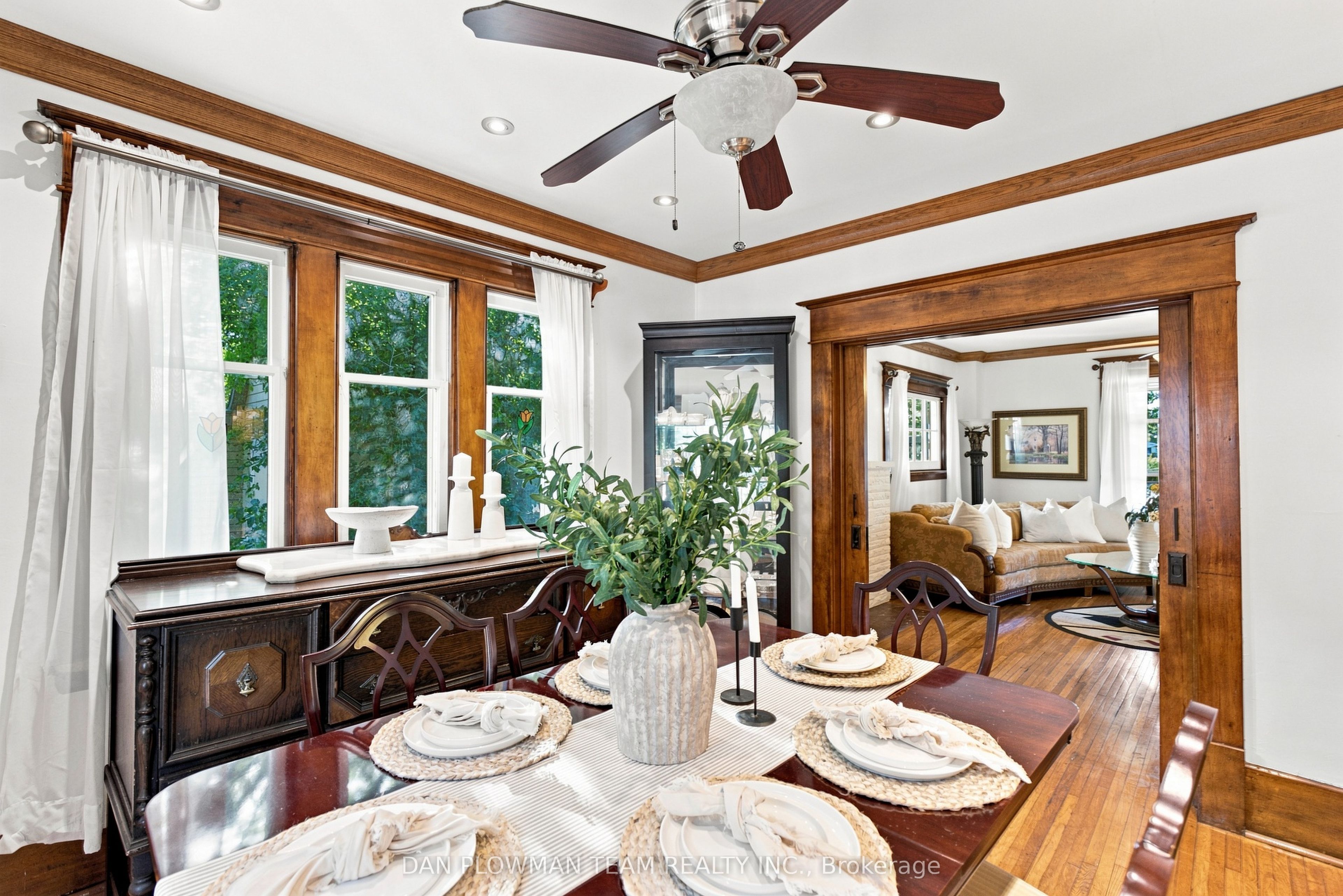 519 Kingston Road W Property Photo 10
