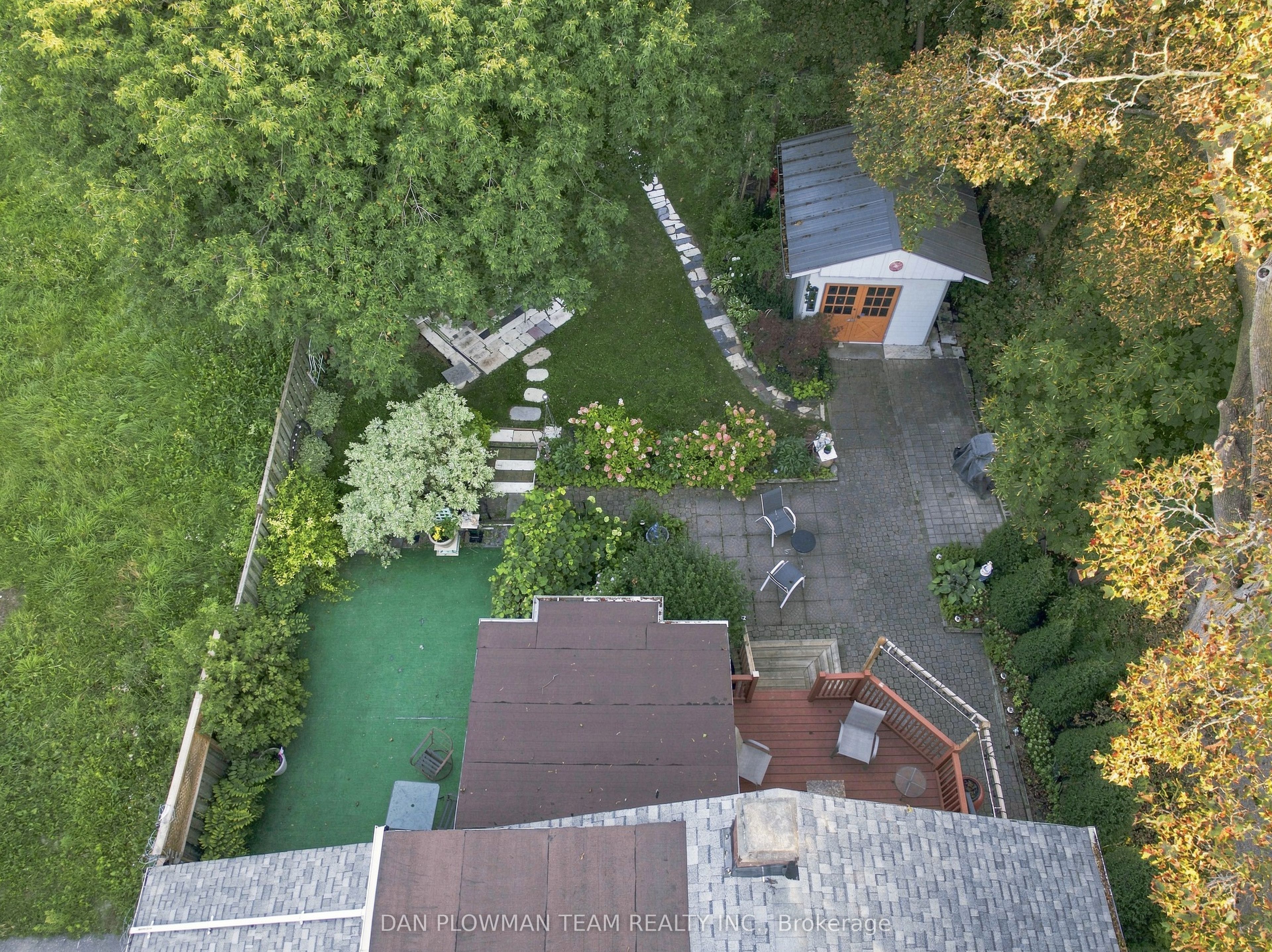 519 Kingston Road W Property Photo 44