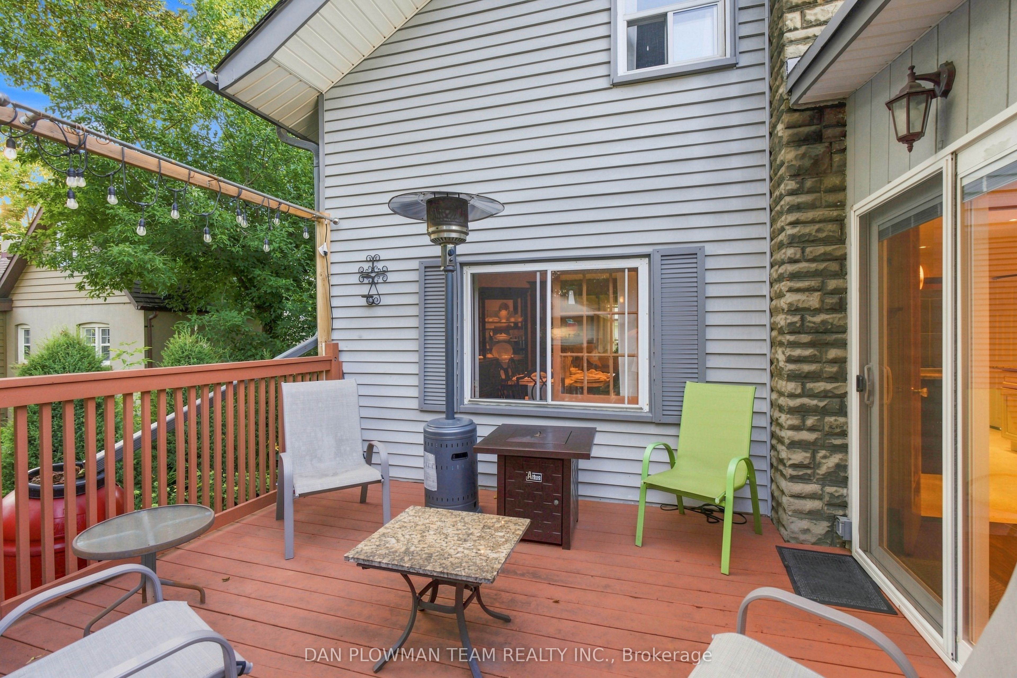 519 Kingston Road W Property Photo 45