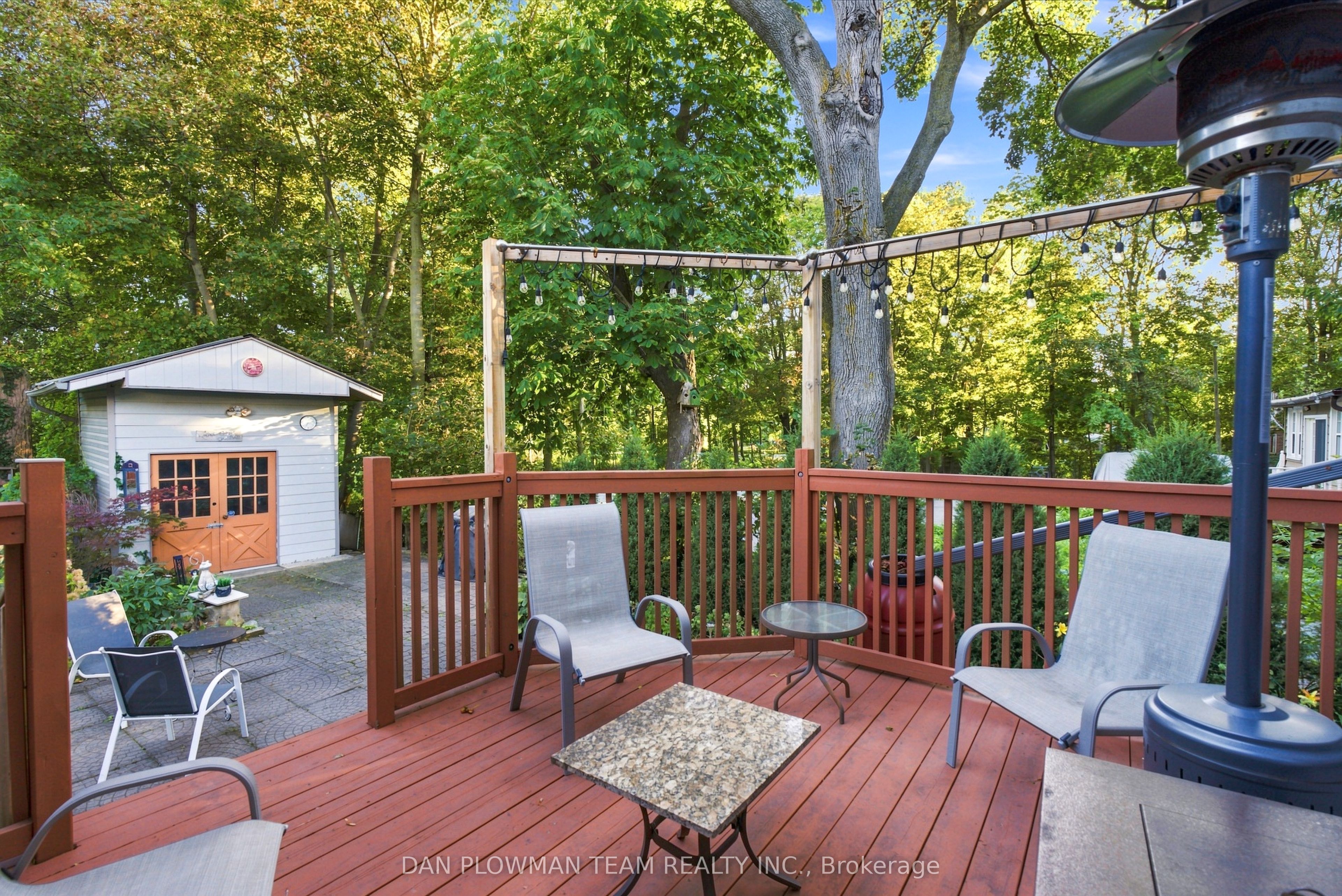 519 Kingston Road W Property Photo 46