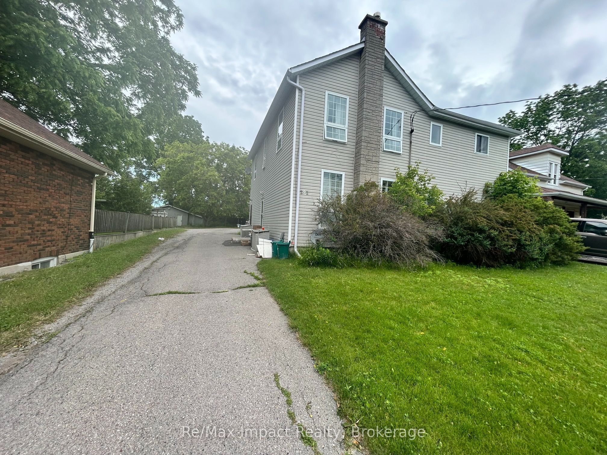 292 William Street E Property Photo 1