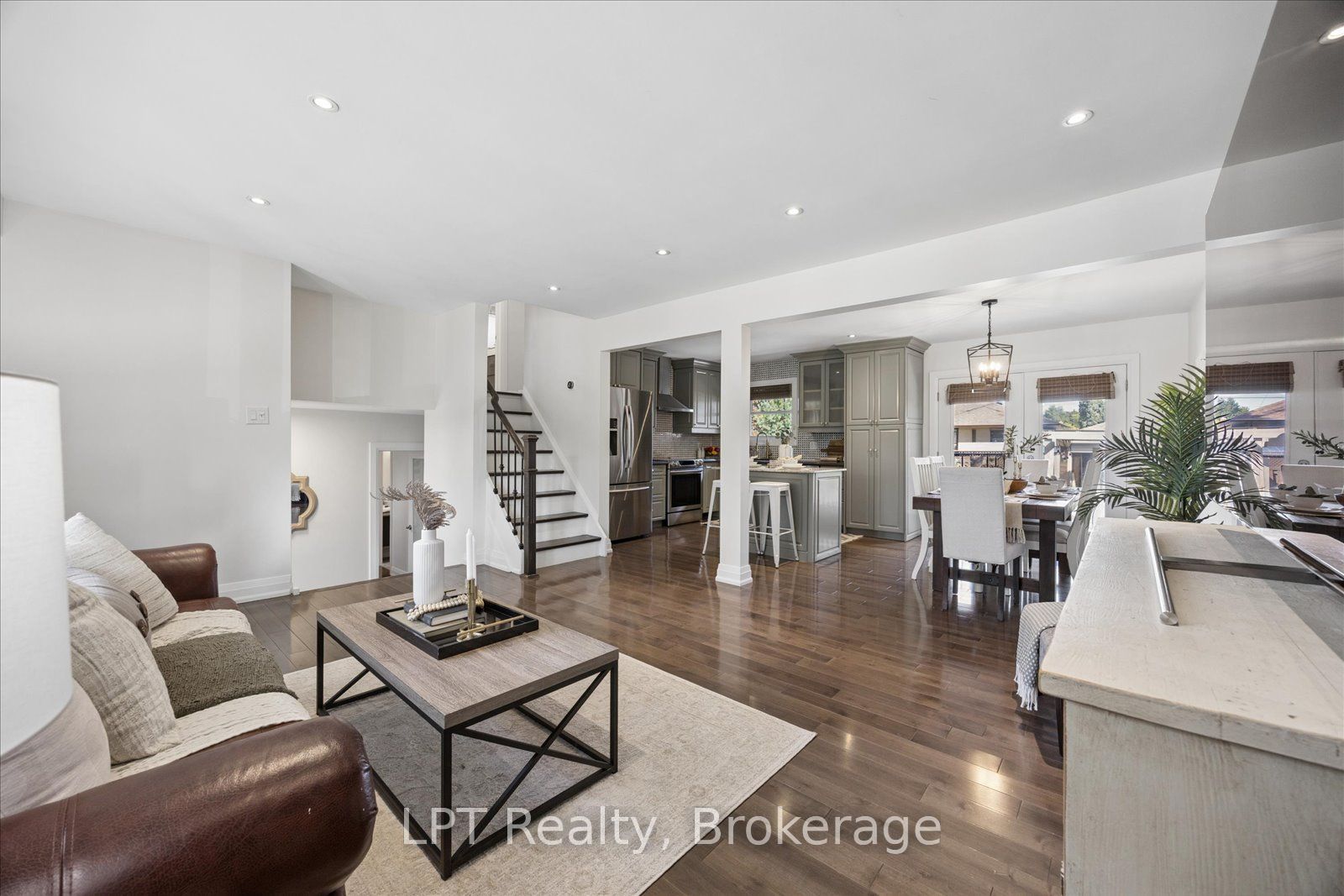 406 Glenmar Avenue Property Photo 9