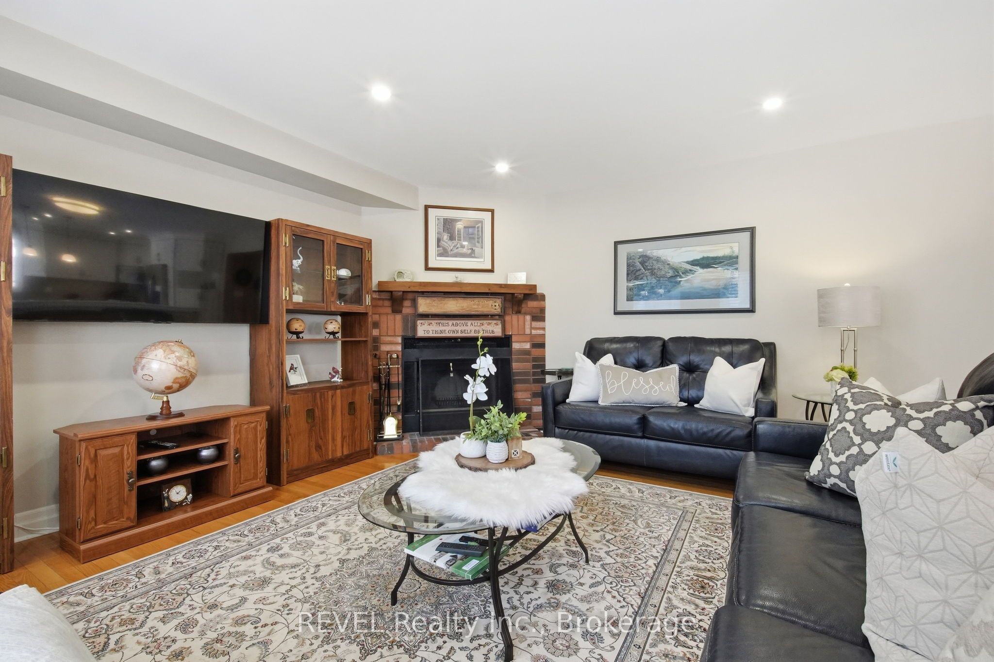 29 Stratton Crescent Property Photo 12