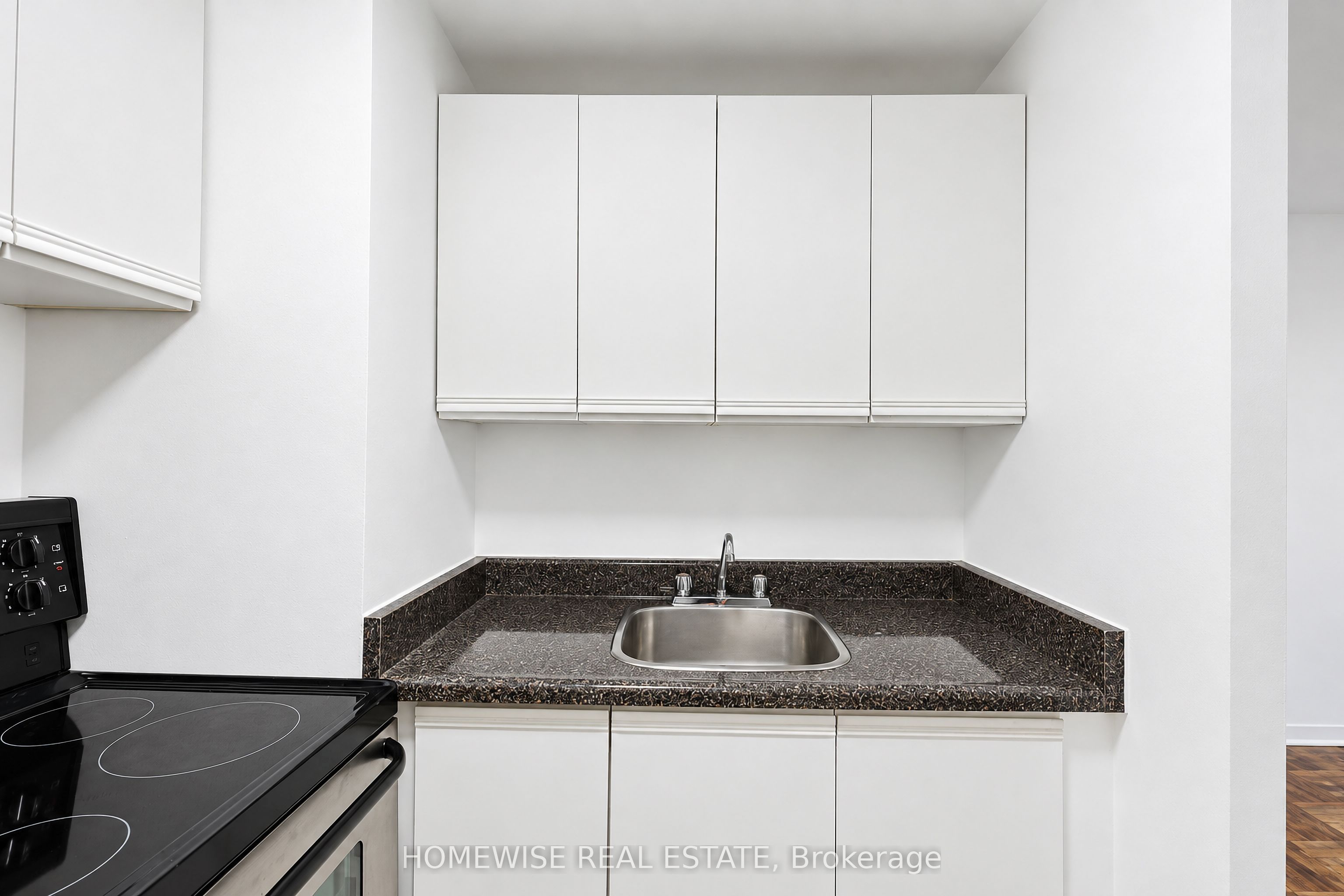 485 Kingston Road 414 Property Photo 10