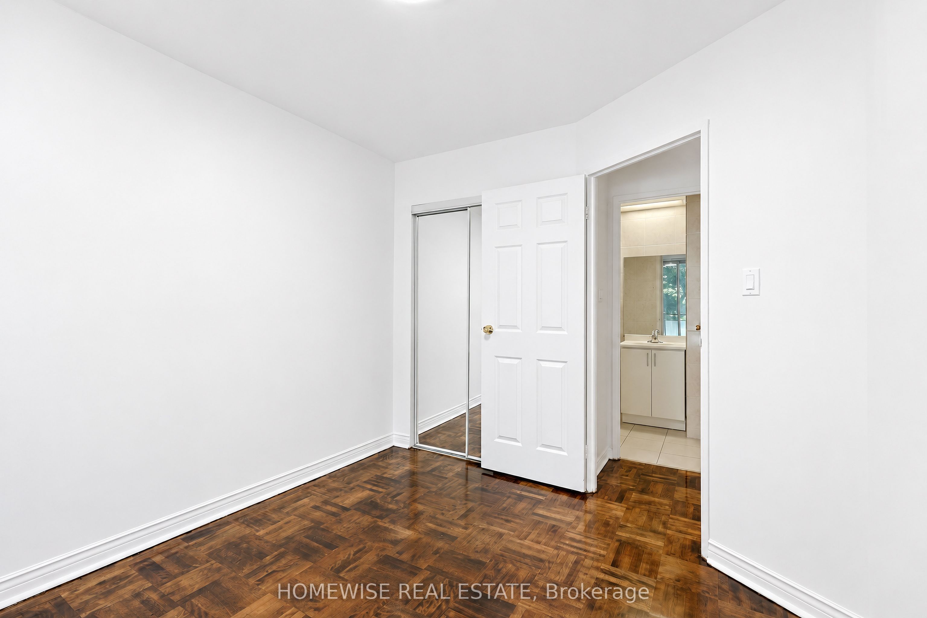 485 Kingston Road 414 Property Photo 12