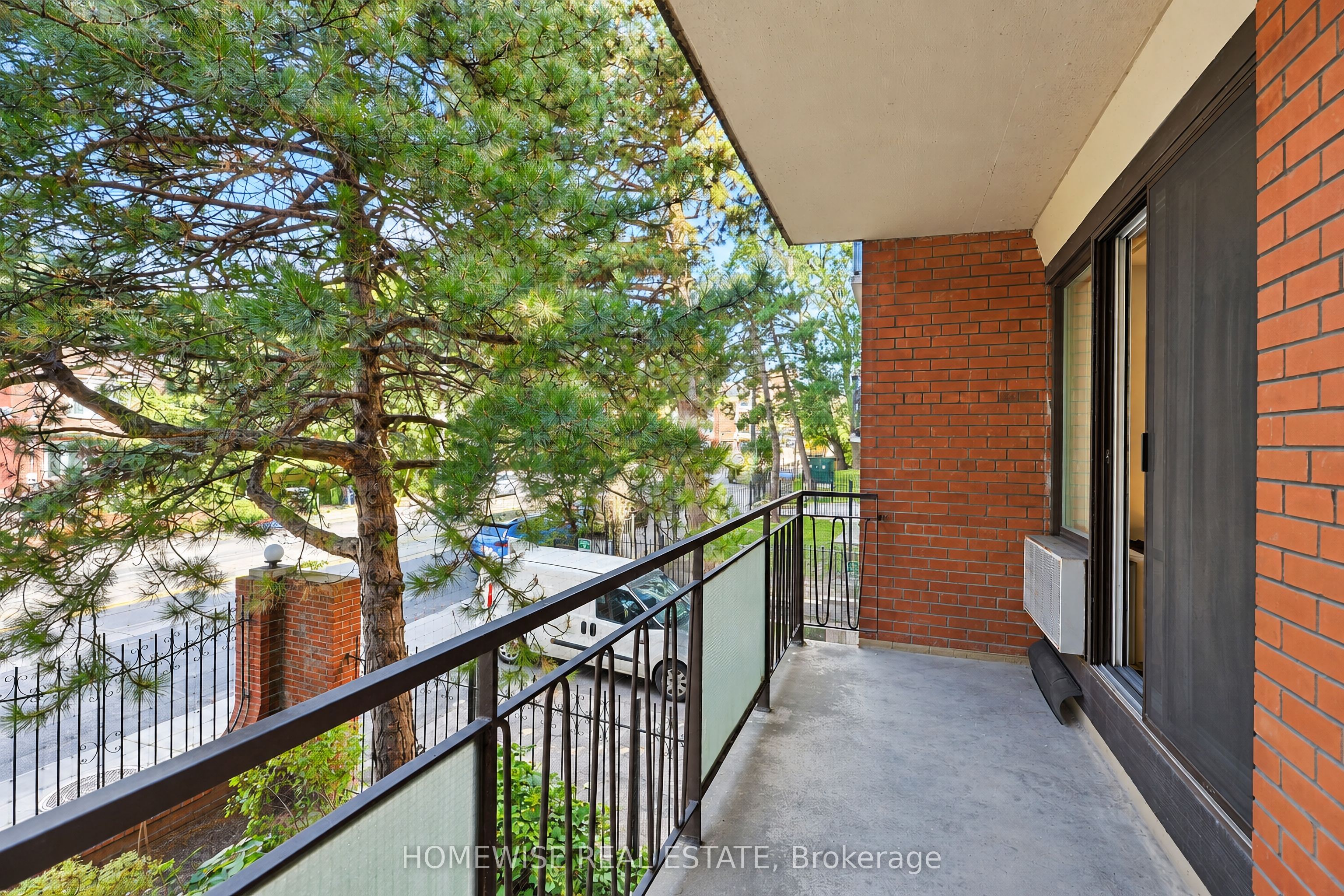 485 Kingston Road 414 Property Photo 16