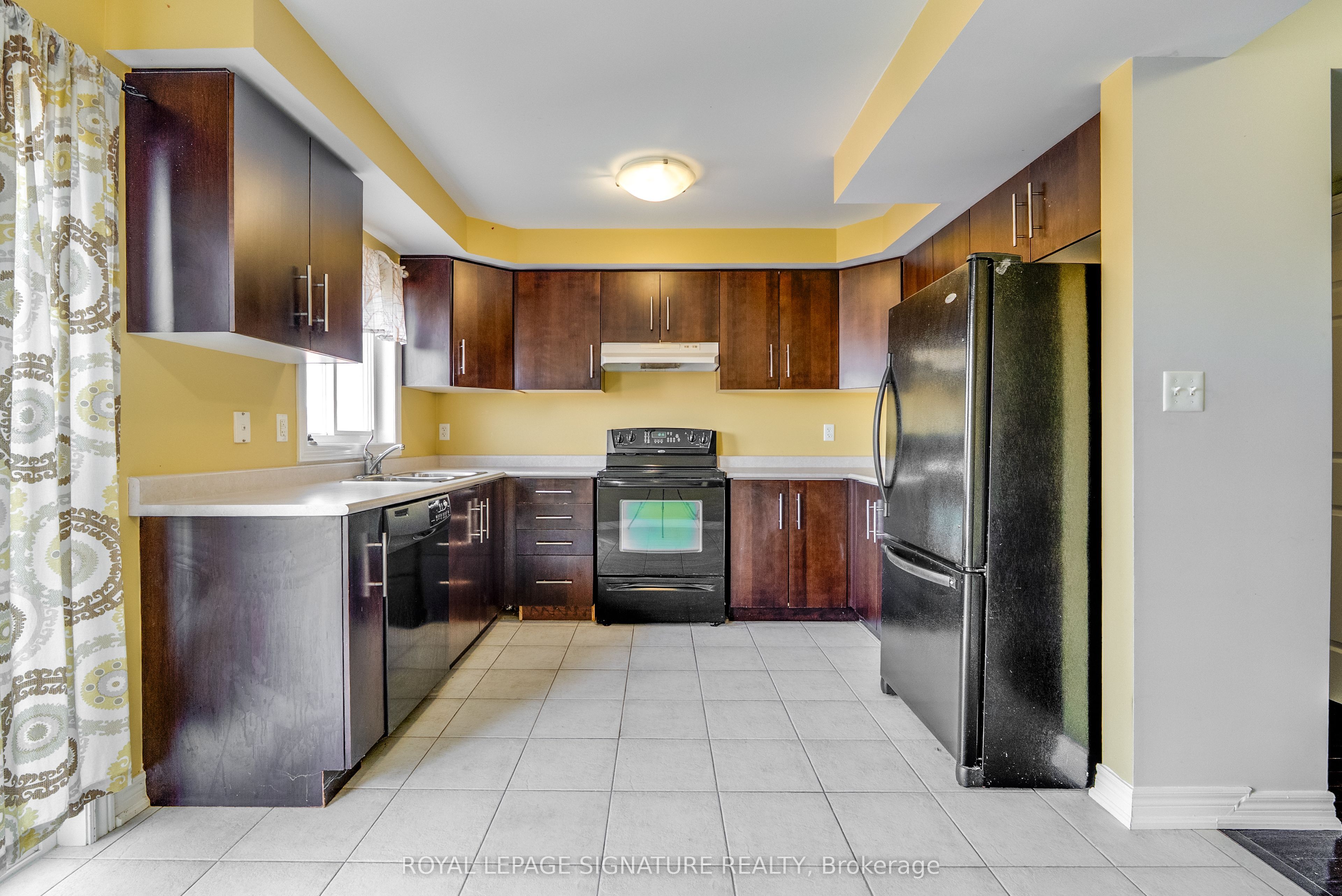 54 Oakins Lane Property Photo 3