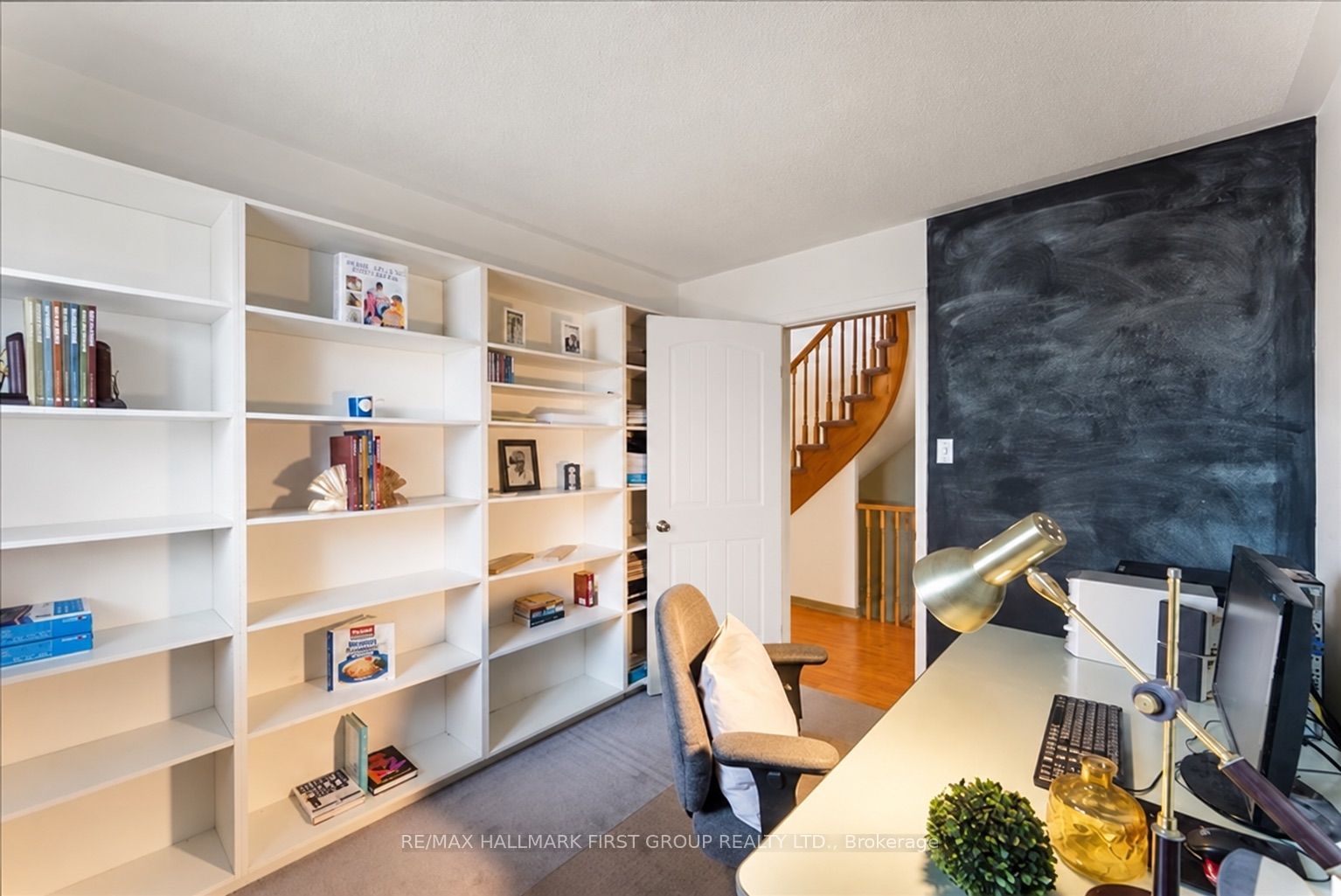 989 Deer Valley Drive Property Photo 17