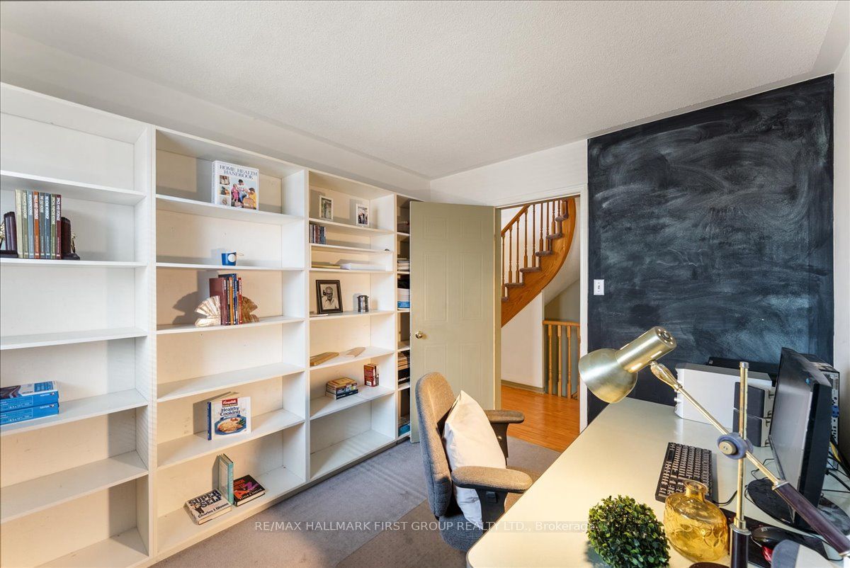 989 Deer Valley Drive Property Photo 18