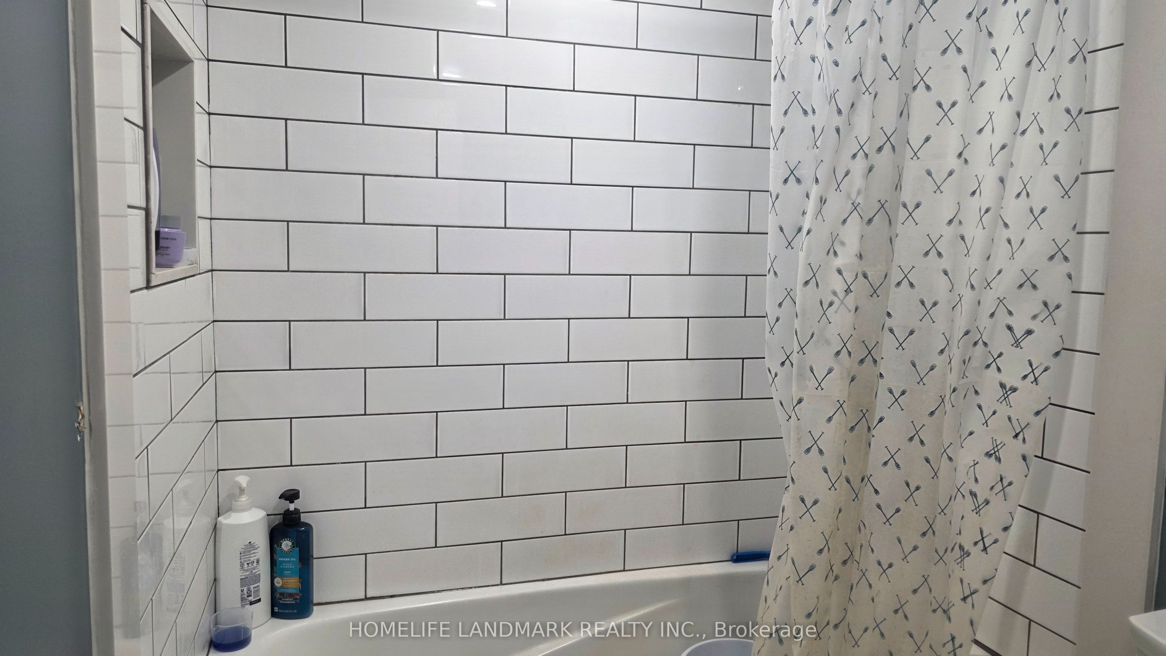 E13692790 Property Photo 14