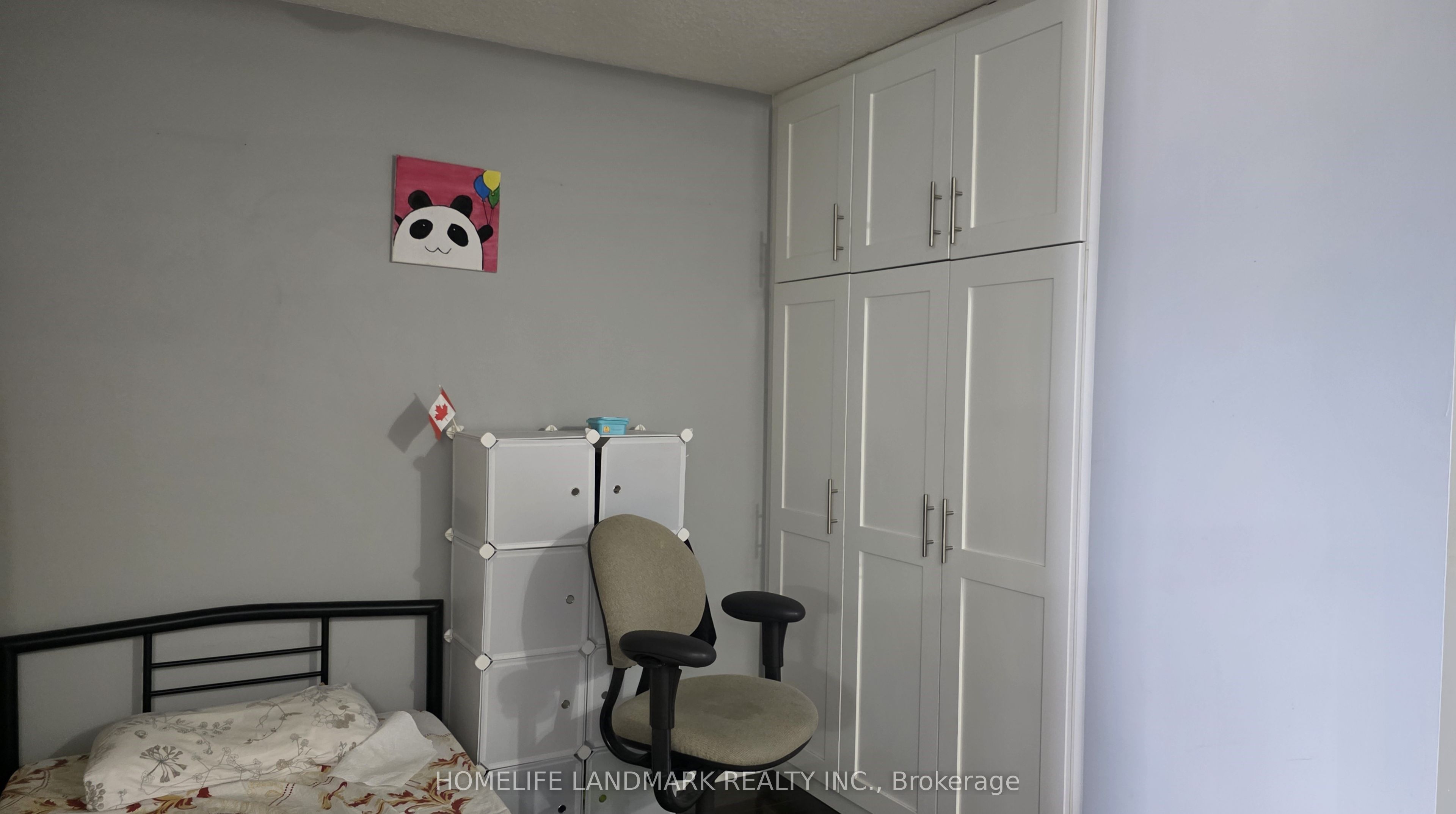 E13692790 Property Photo 16
