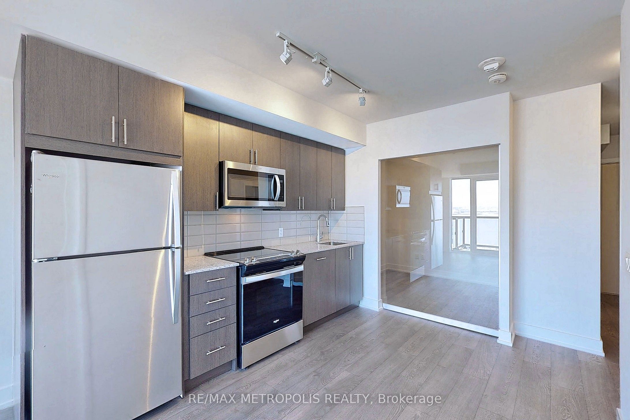 2550 Simcoe Street N 2215 Property Photo 13