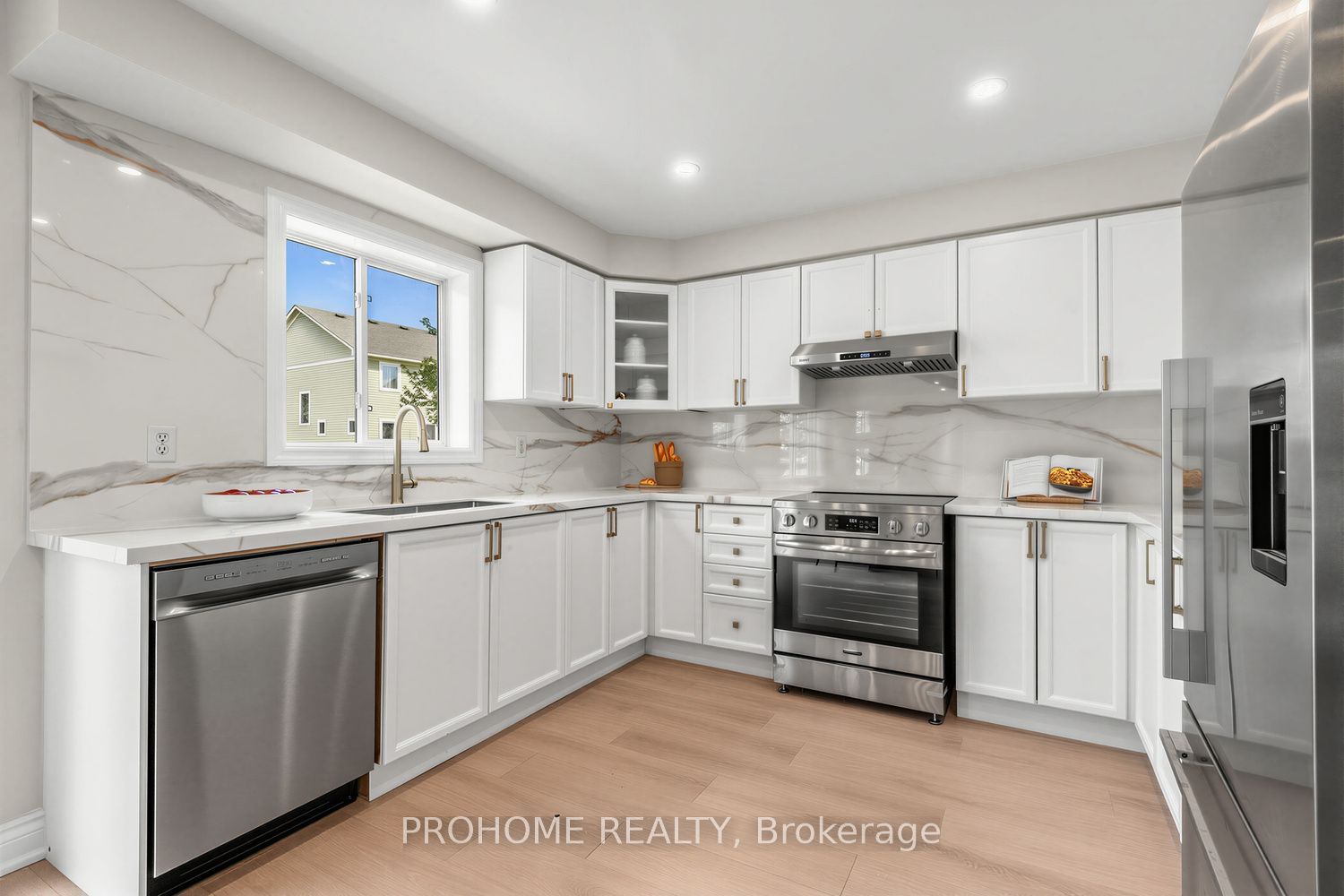 78 Ashbury Boulevard Property Photo 13