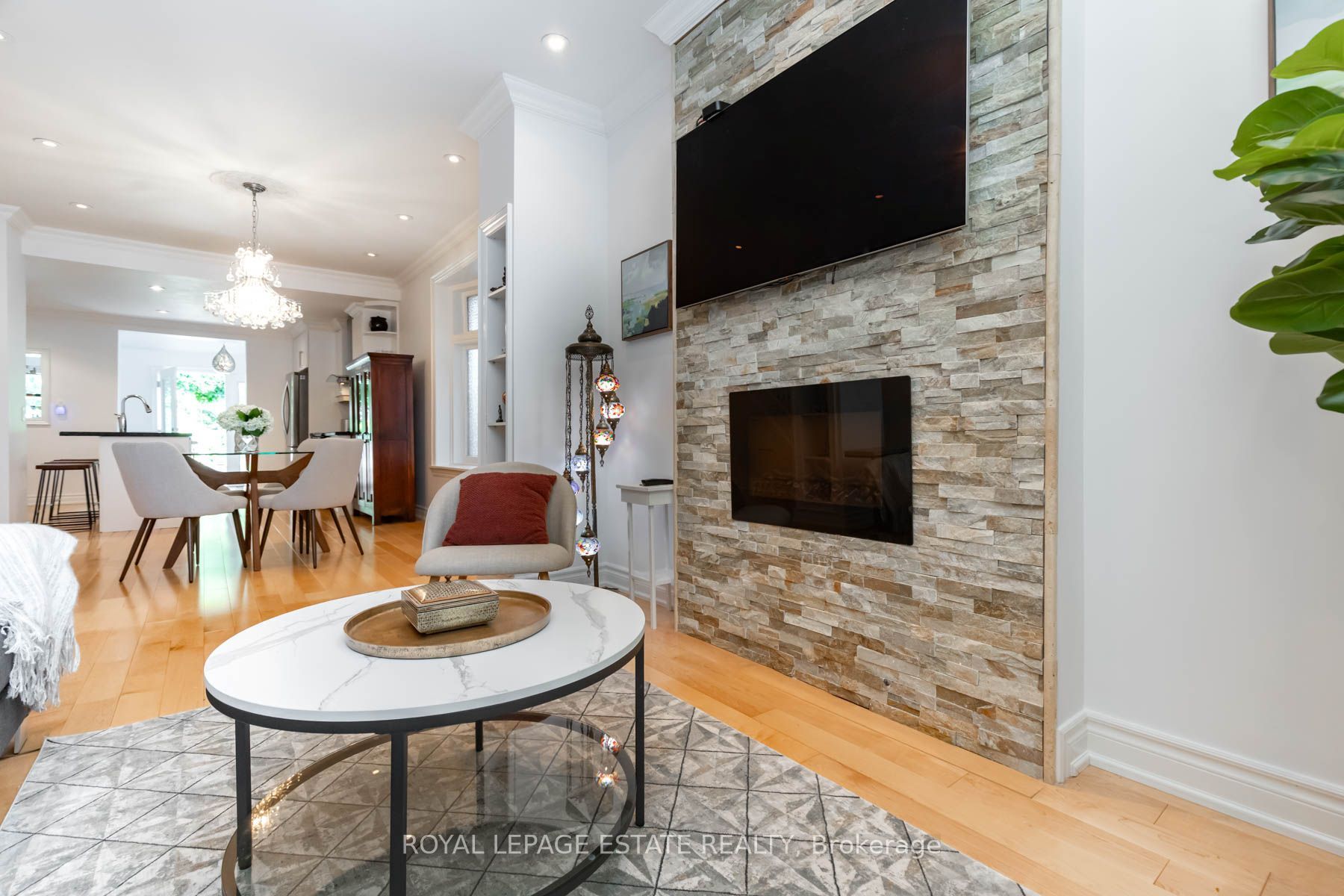 48 Bloomfield Avenue Property Photo 6