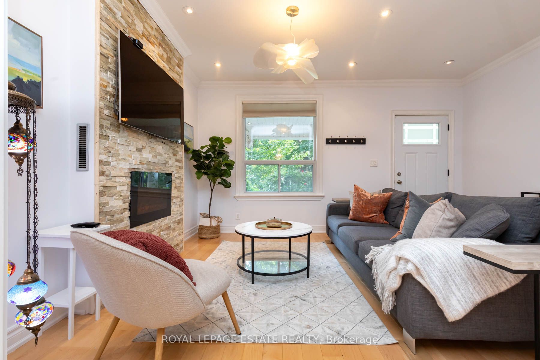 48 Bloomfield Avenue Property Photo 7