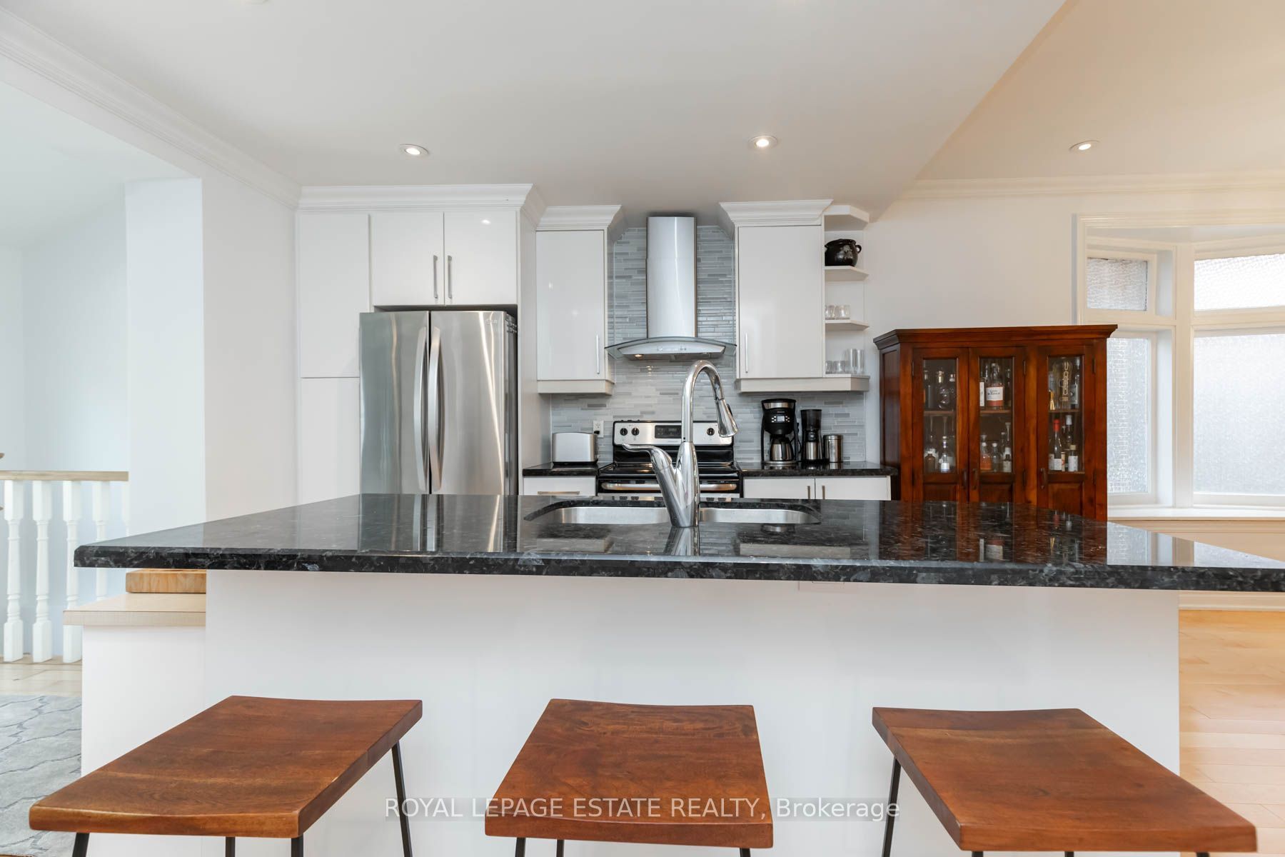 48 Bloomfield Avenue Property Photo 10