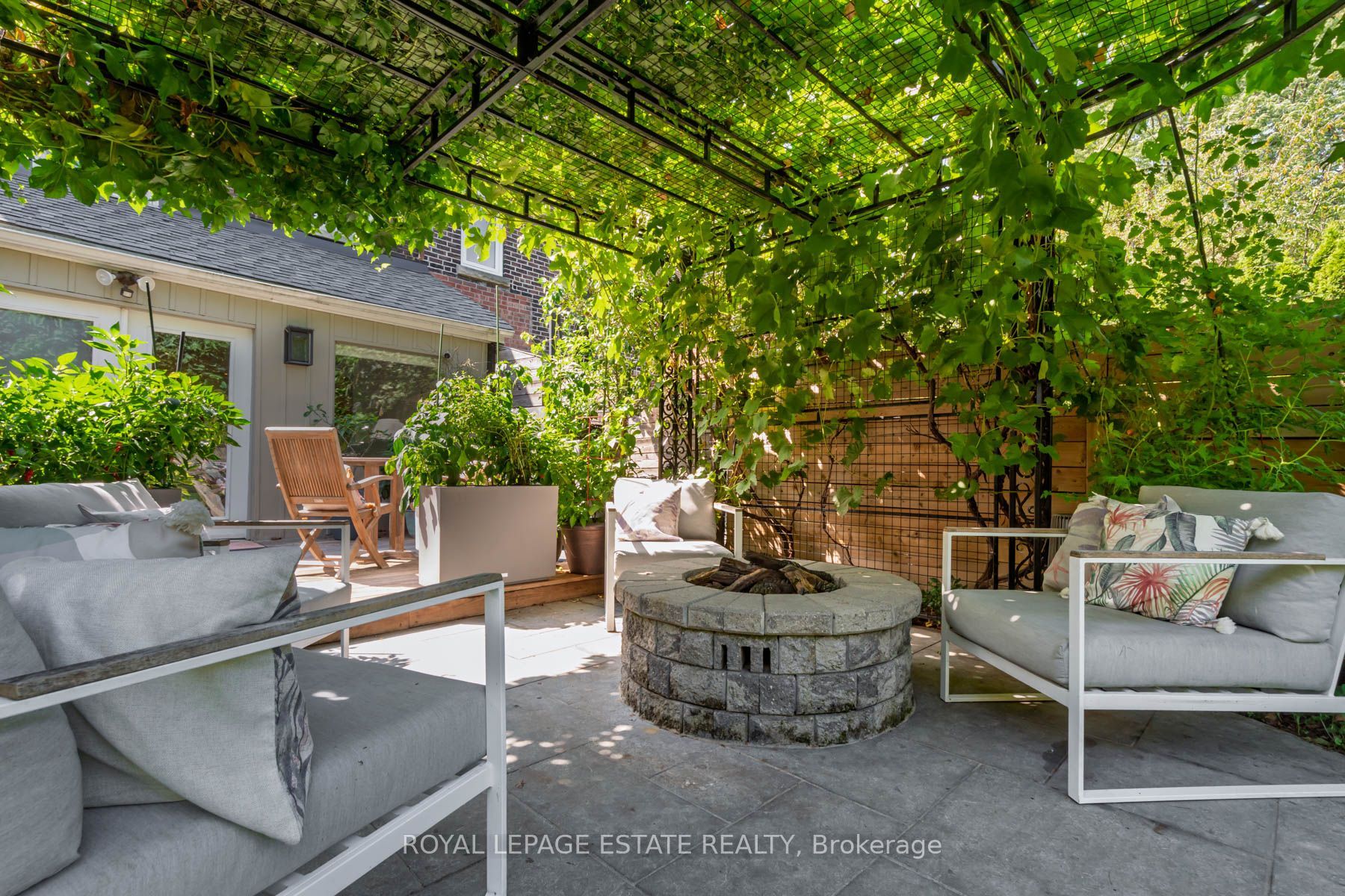 48 Bloomfield Avenue Property Photo 32