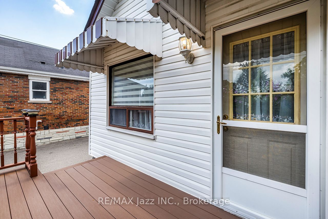 150 Verdun Road Property Photo 7