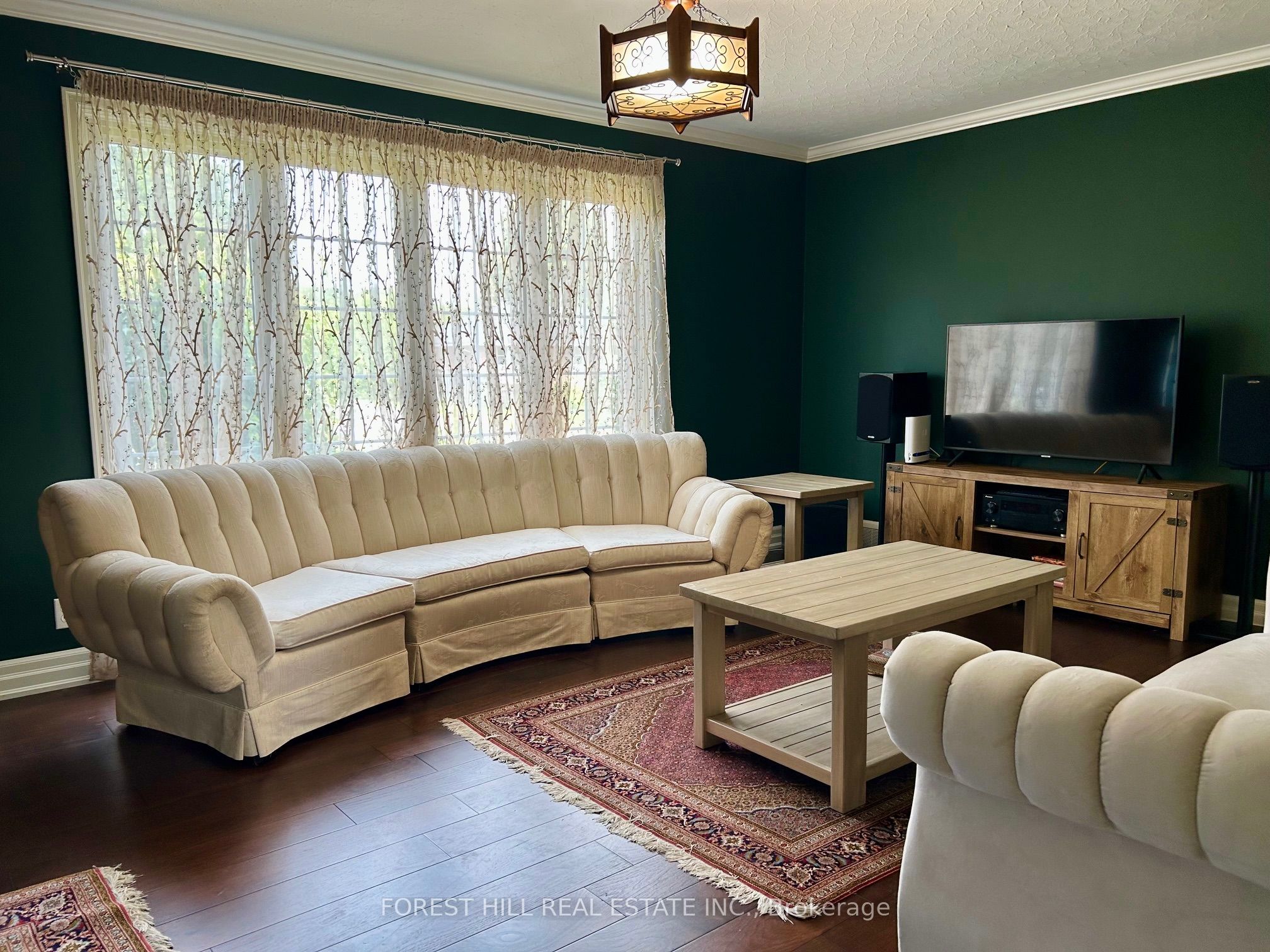99 Switzer Drive Property Photo 3