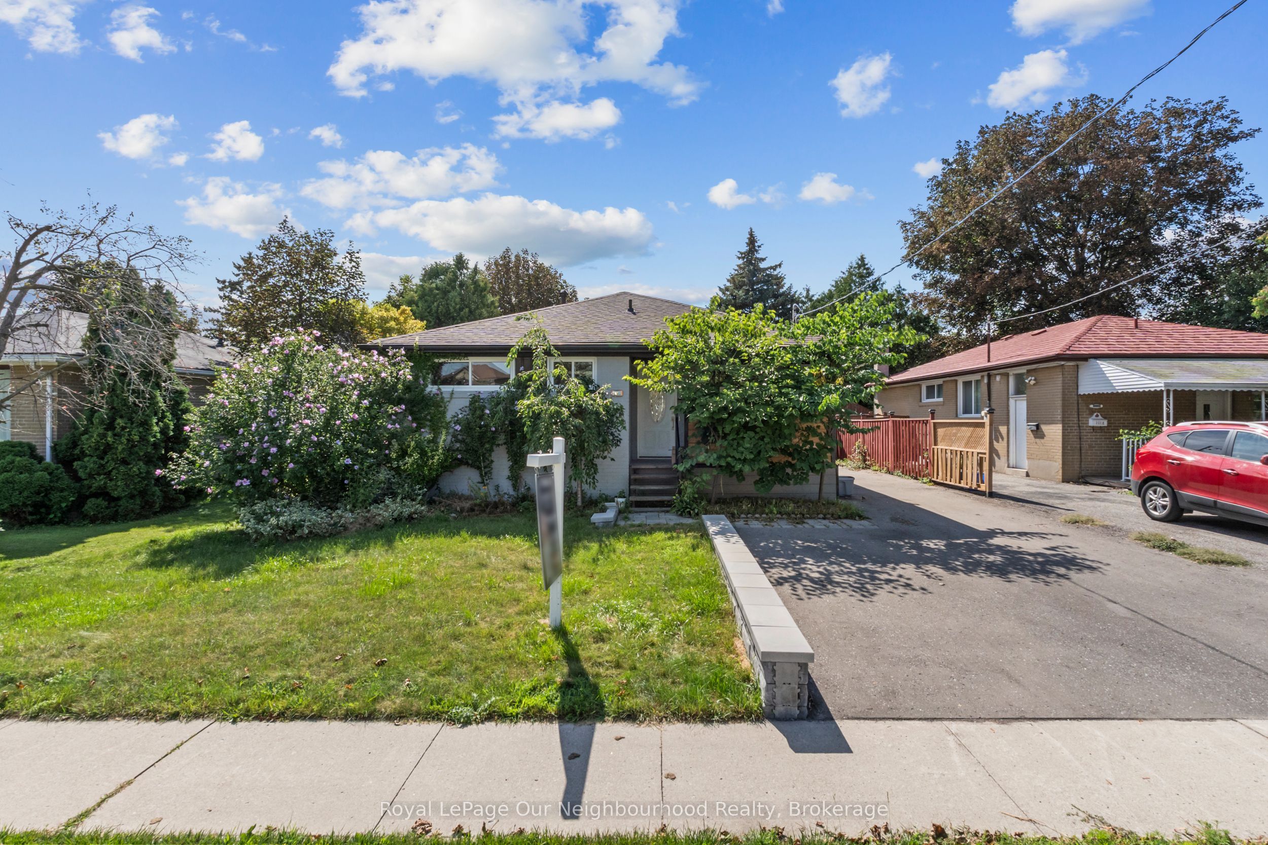 1016 Centre Street N Property Photo 1
