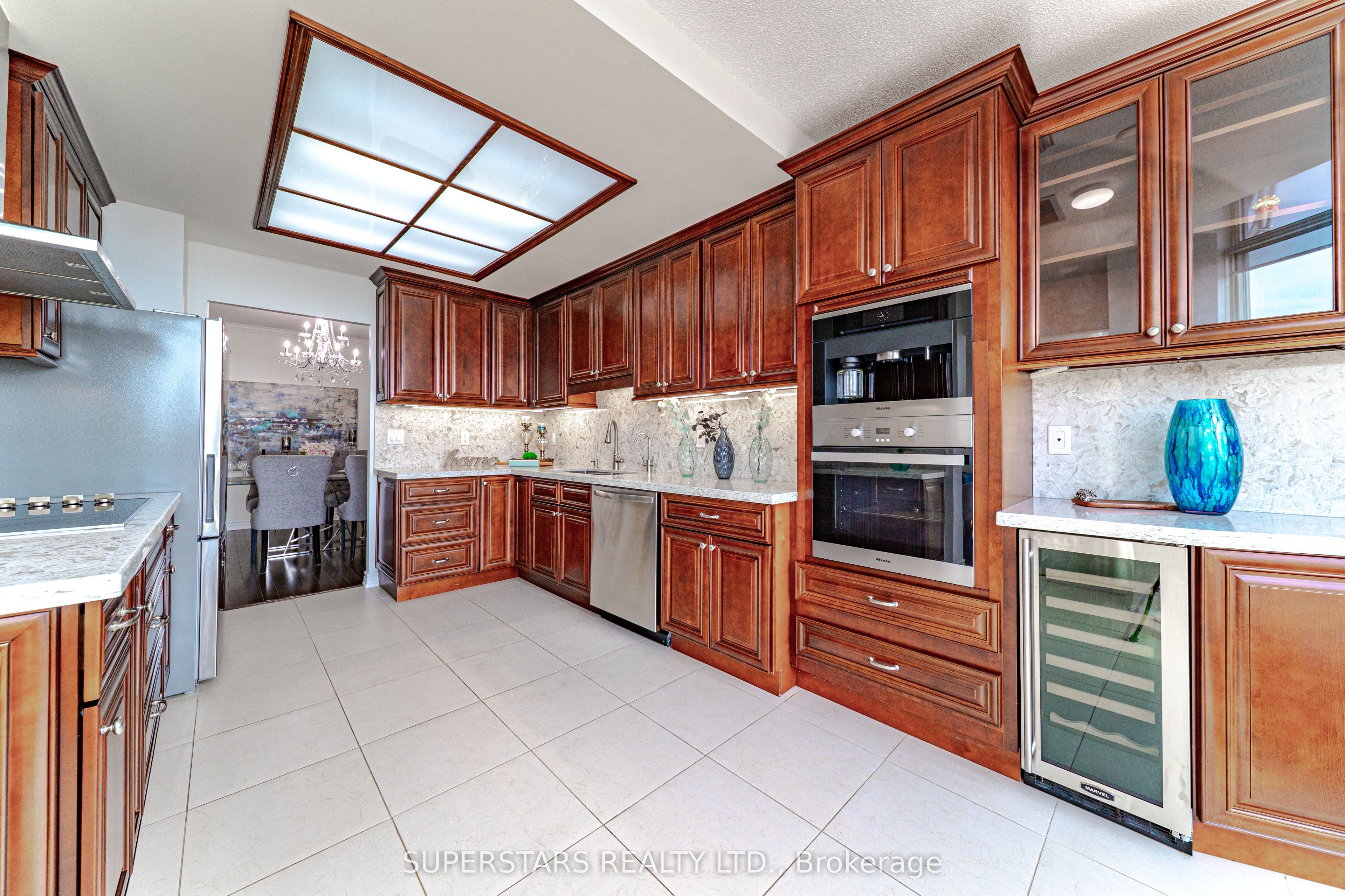 20 Guildwood Parkway Ph14 Property Photo 7