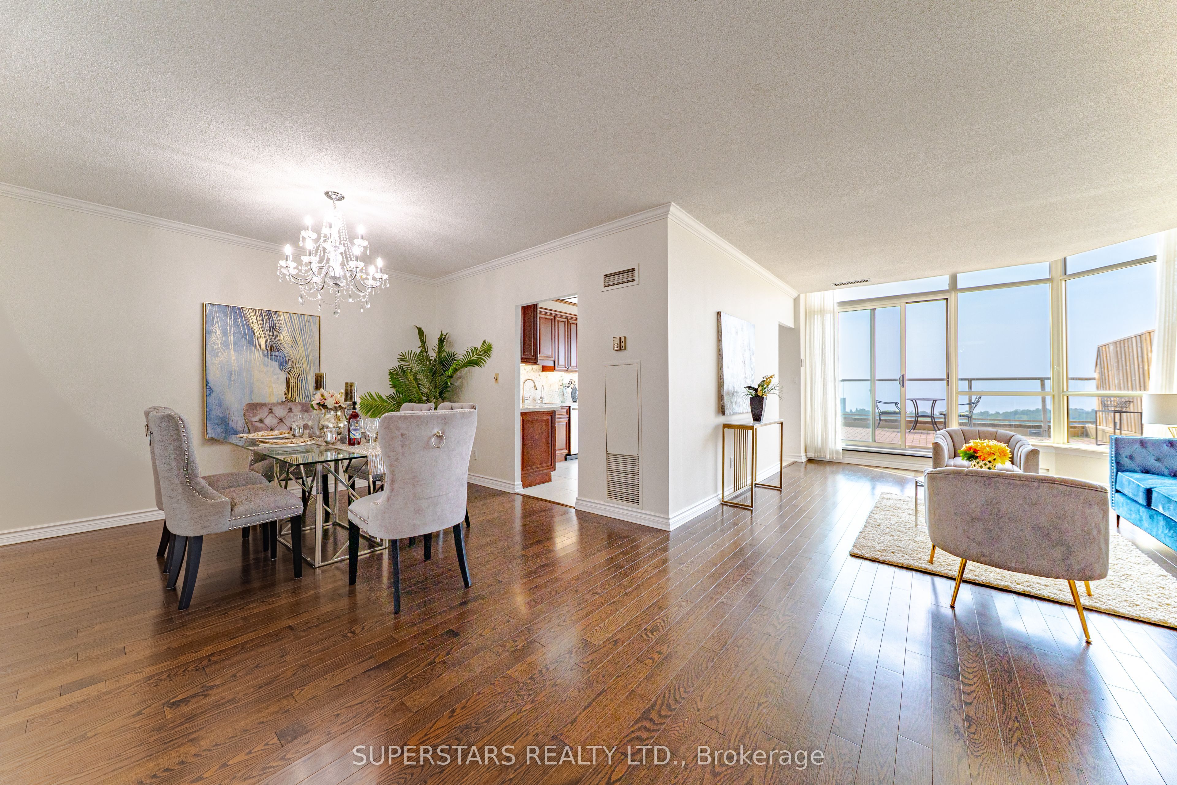 20 Guildwood Parkway Ph14 Property Photo 13