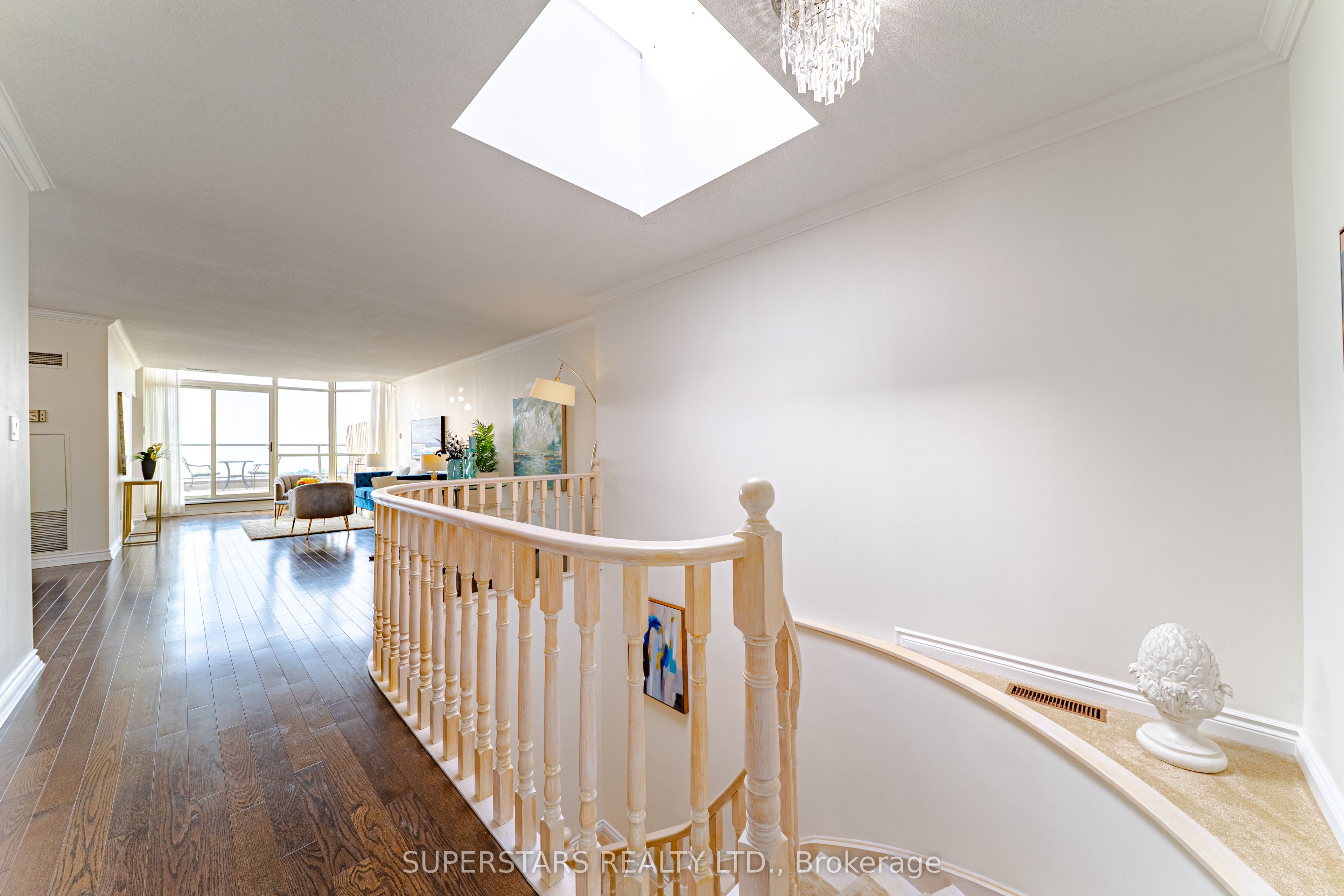 20 Guildwood Parkway Ph14 Property Photo 16