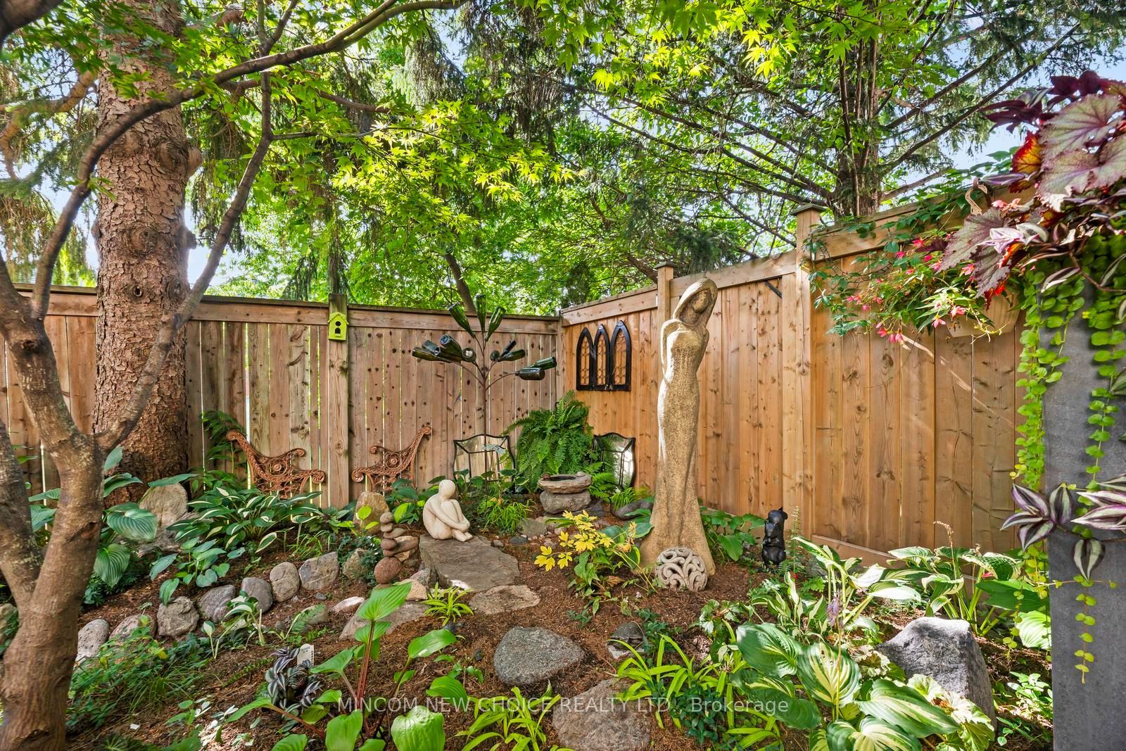 22 Oakins Lane Property Photo 25