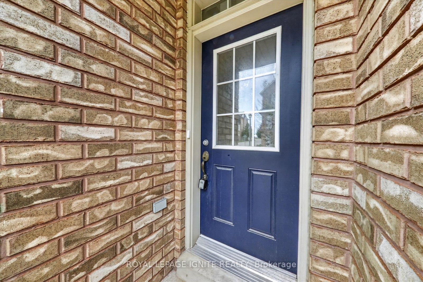 72 Oakins Lane Property Photo 4