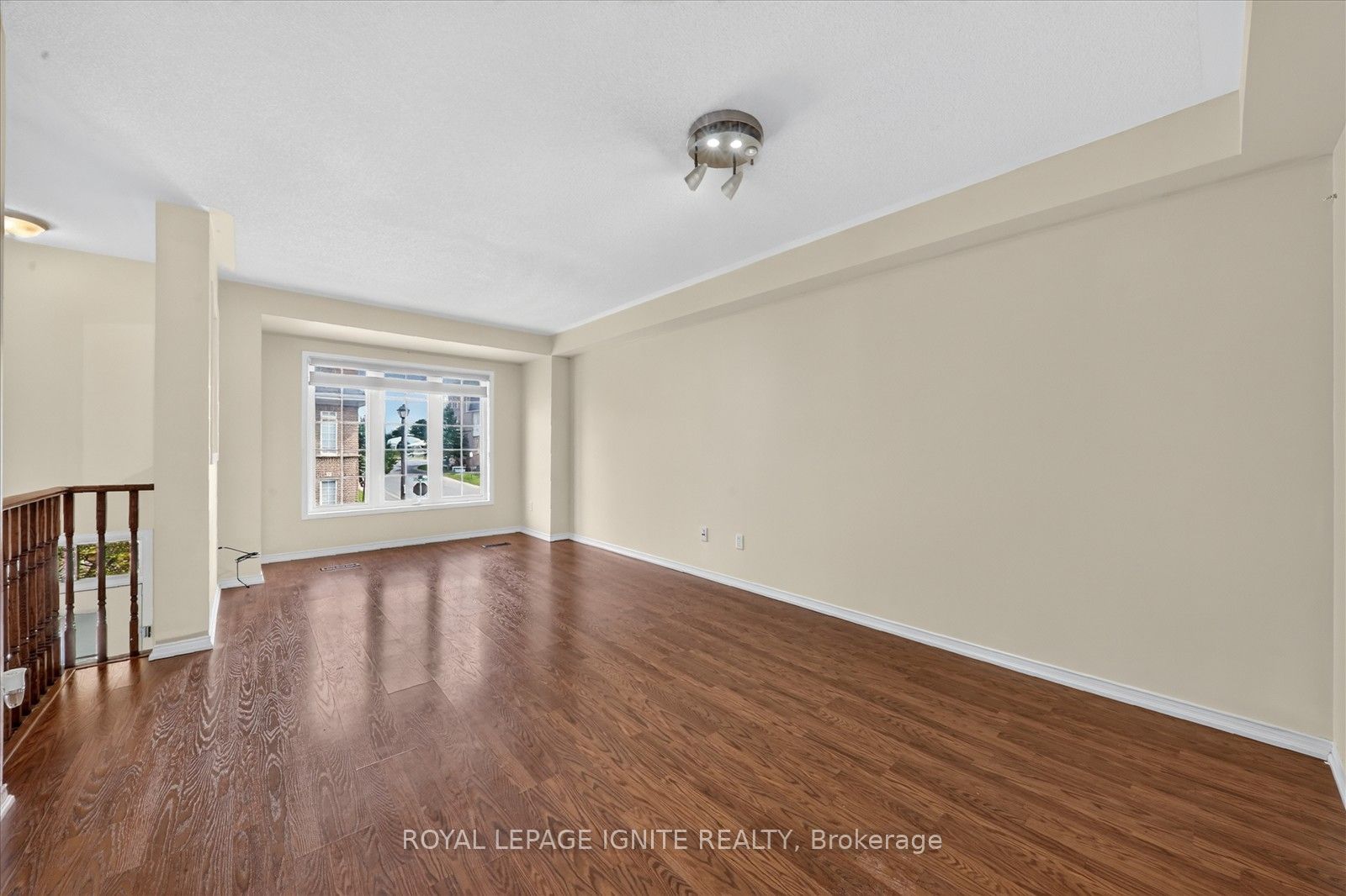 72 Oakins Lane Property Photo 6