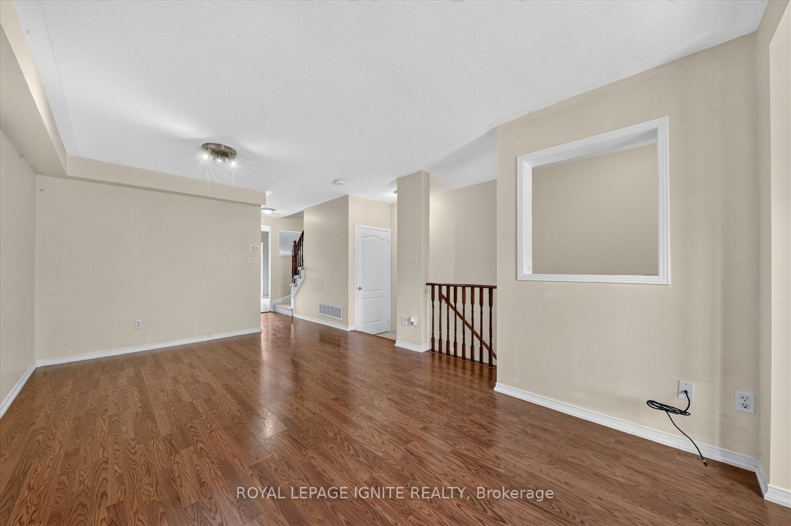 72 Oakins Lane Property Photo 8