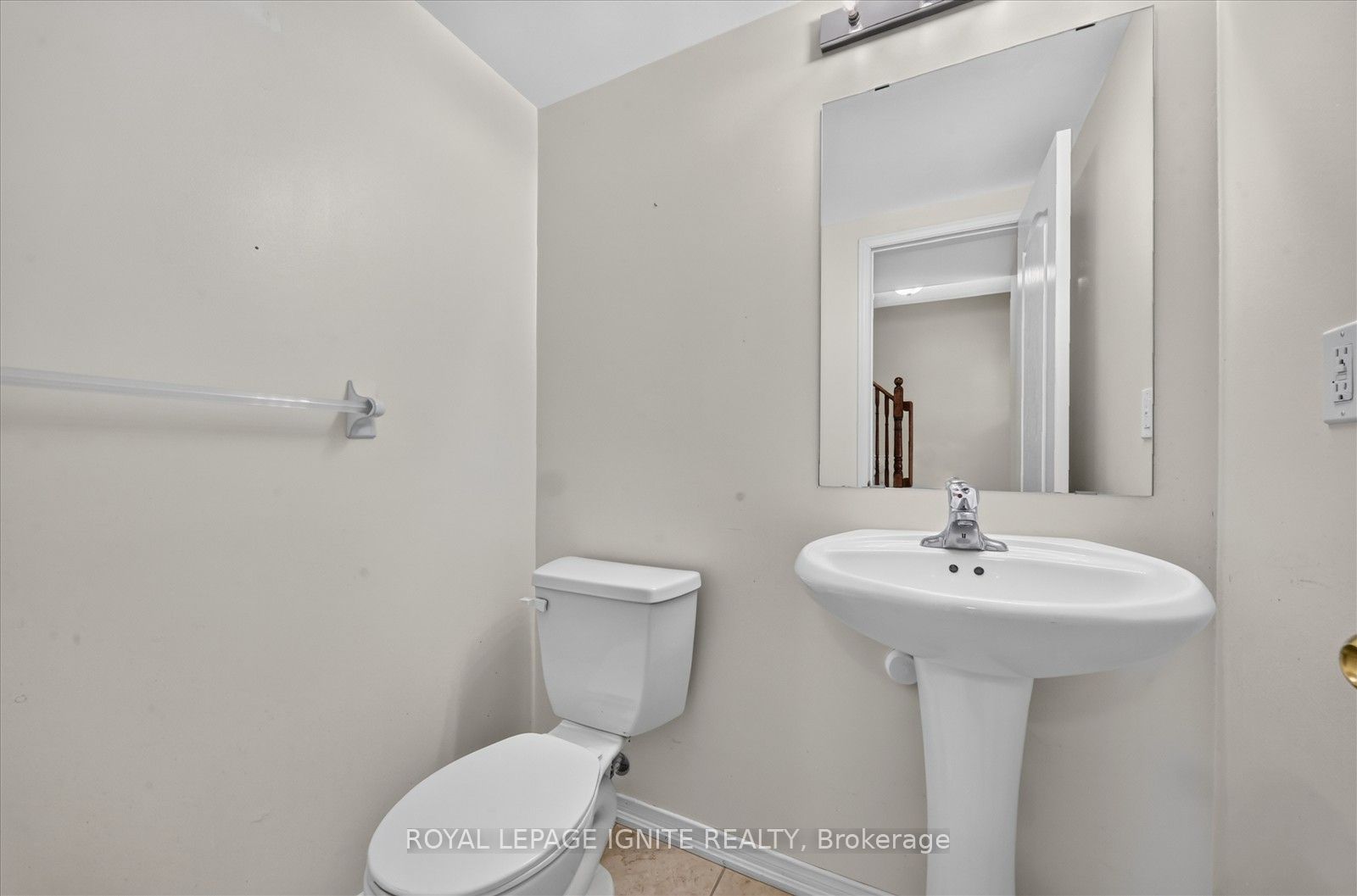 72 Oakins Lane Property Photo 12