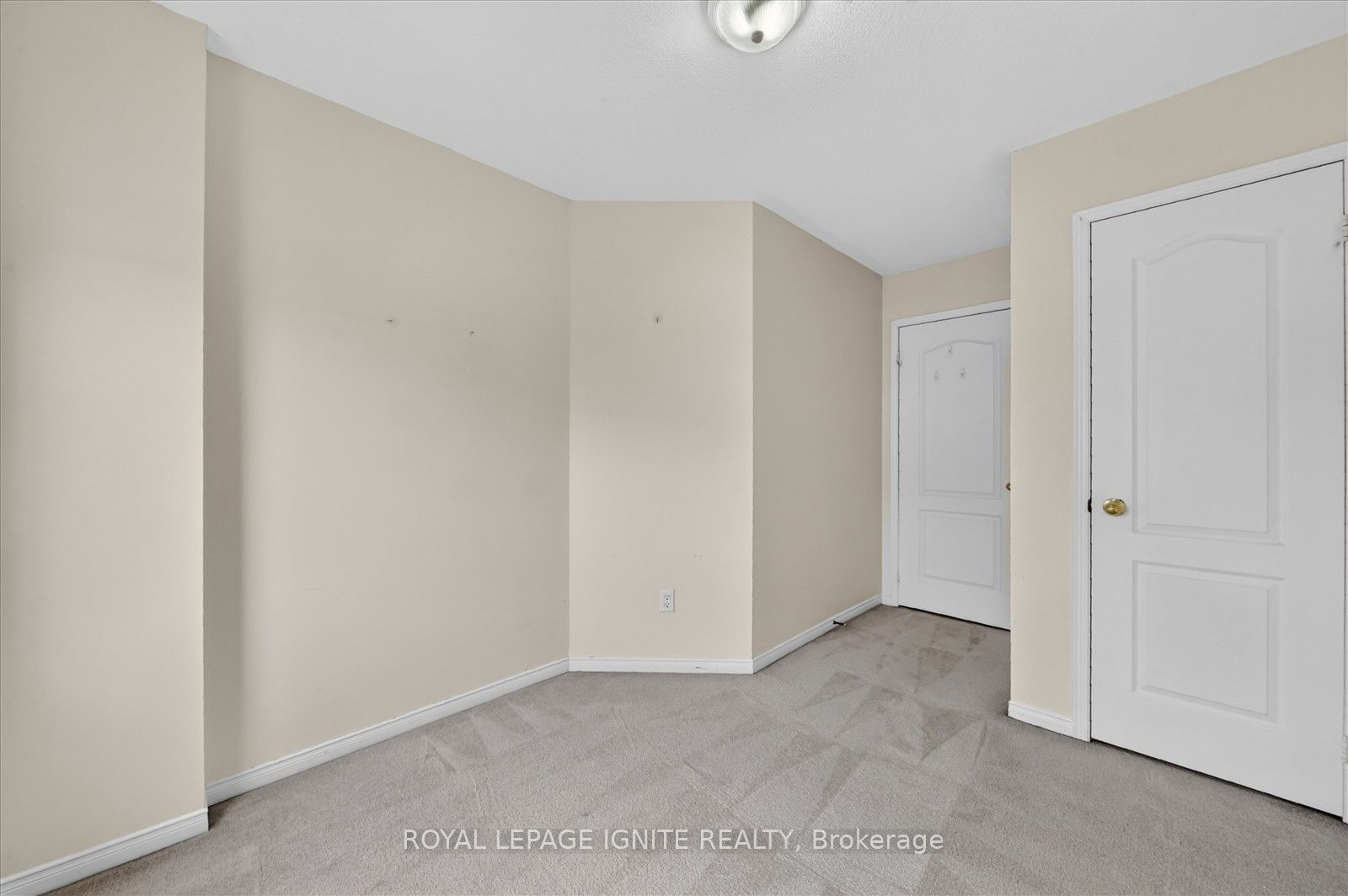 72 Oakins Lane Property Photo 16