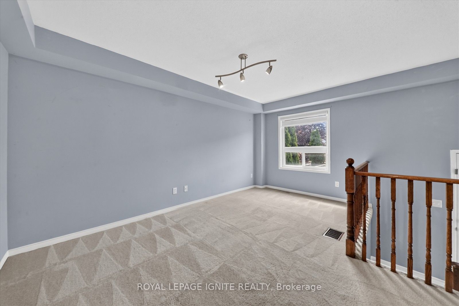 72 Oakins Lane Property Photo 24