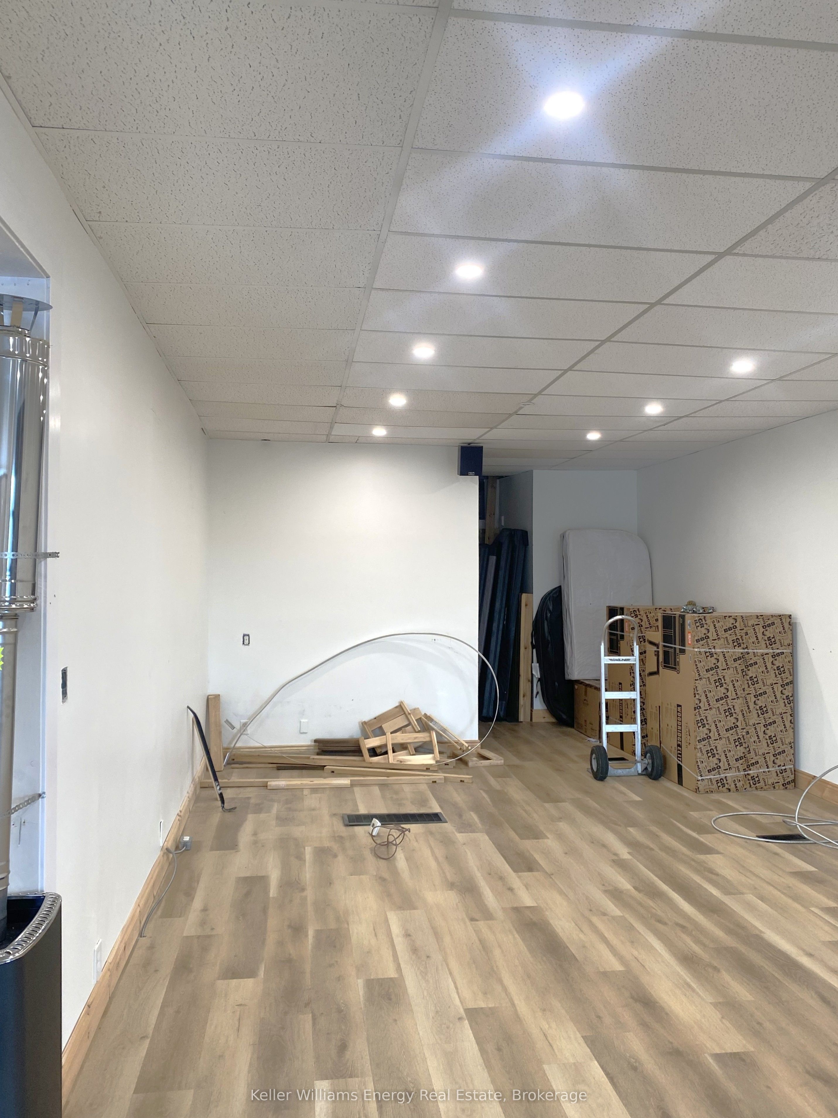 50 Water Street Property Photo 6