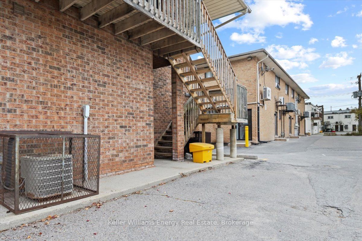 50 Water Street Property Photo 10